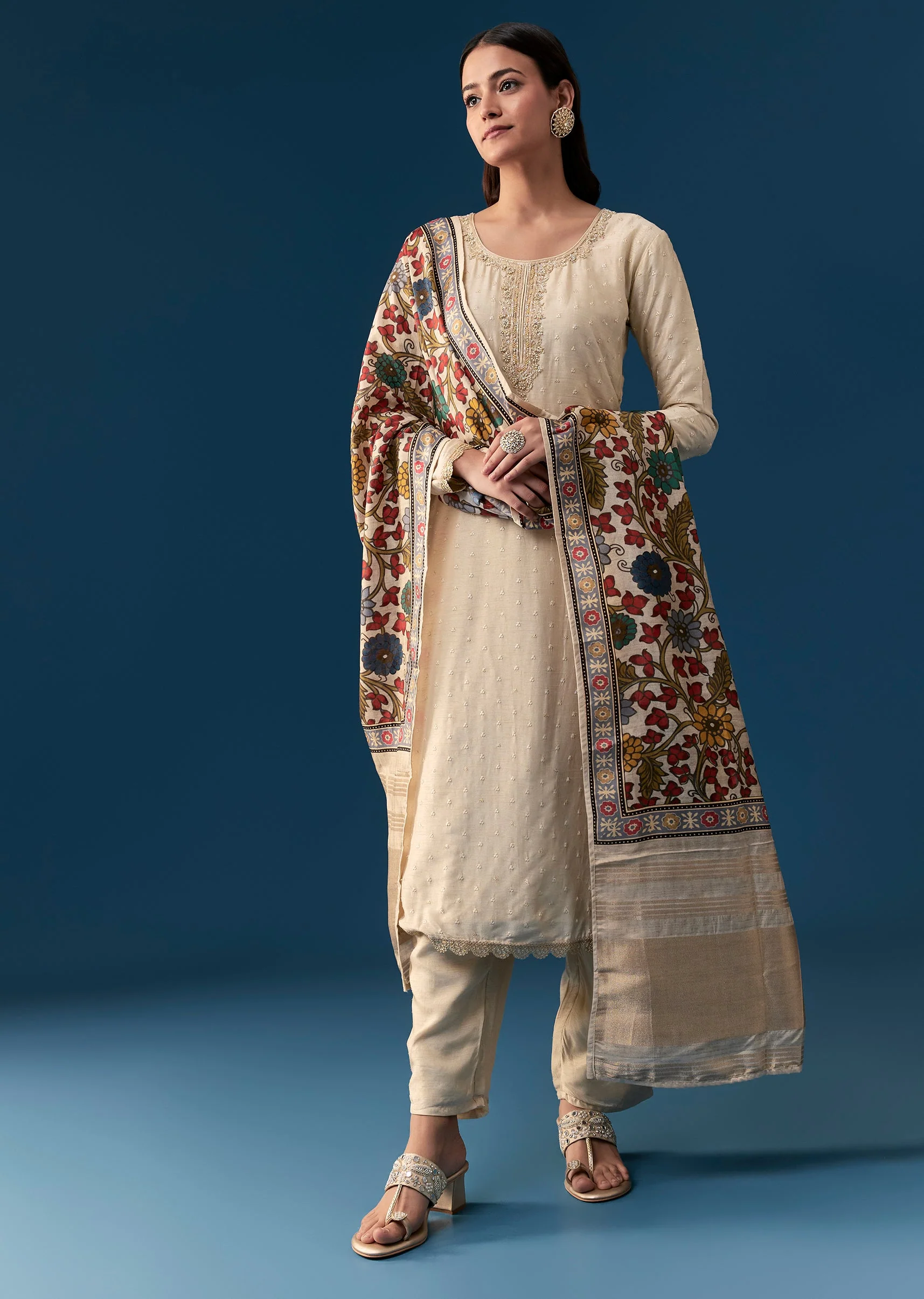 Cream Kurta Set With Resham And Moti Work - Image 3