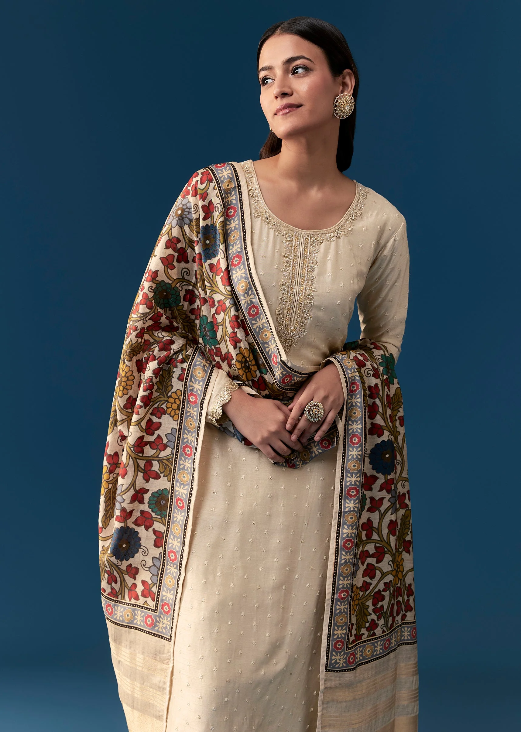 Cream Kurta Set With Resham And Moti Work - Image 4