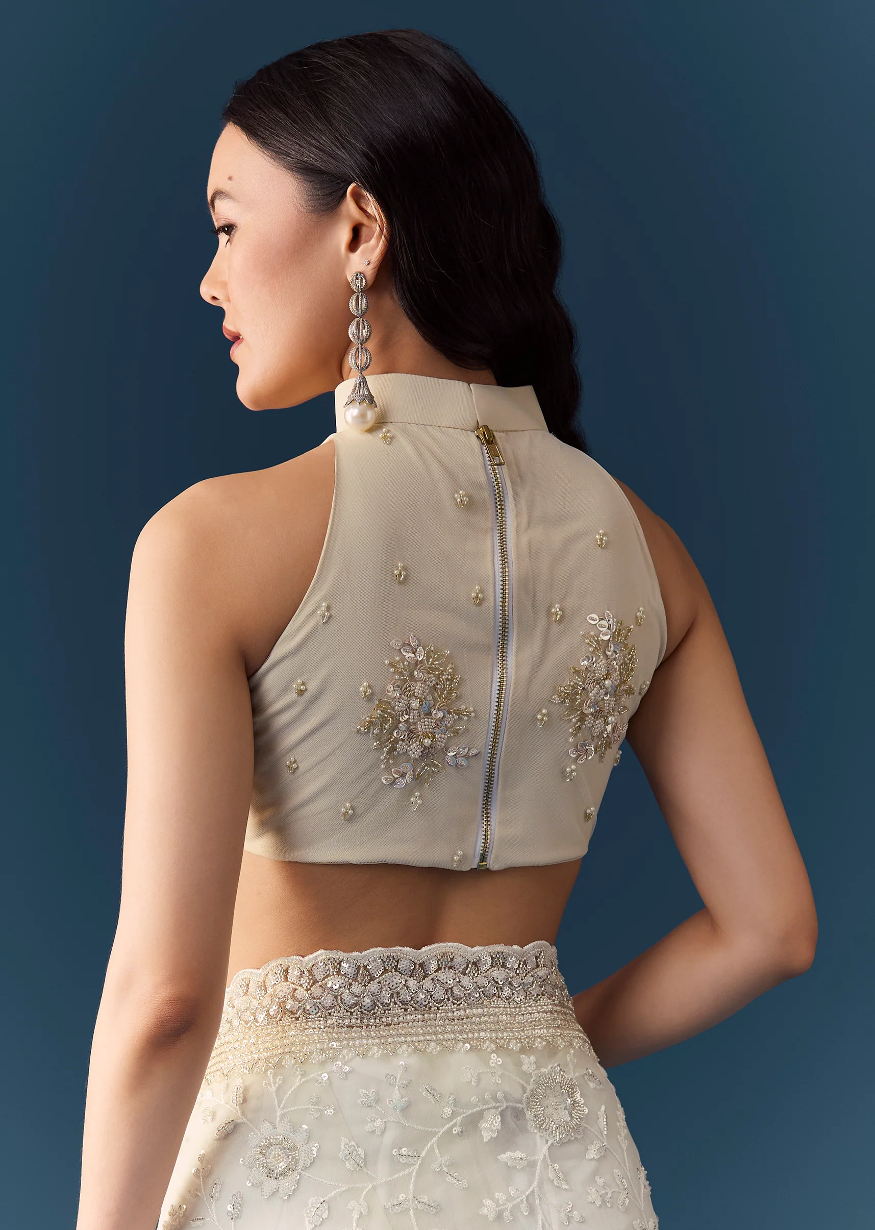 Cream Net Jaal Embellished Saree with Unstitched Blouse - Image 8