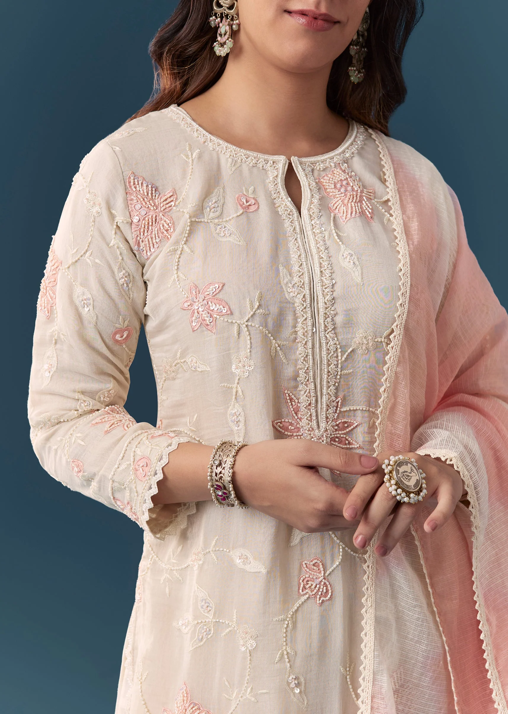Cream Peach Applique Kurta Set With Pant And Dupatta - Image 2