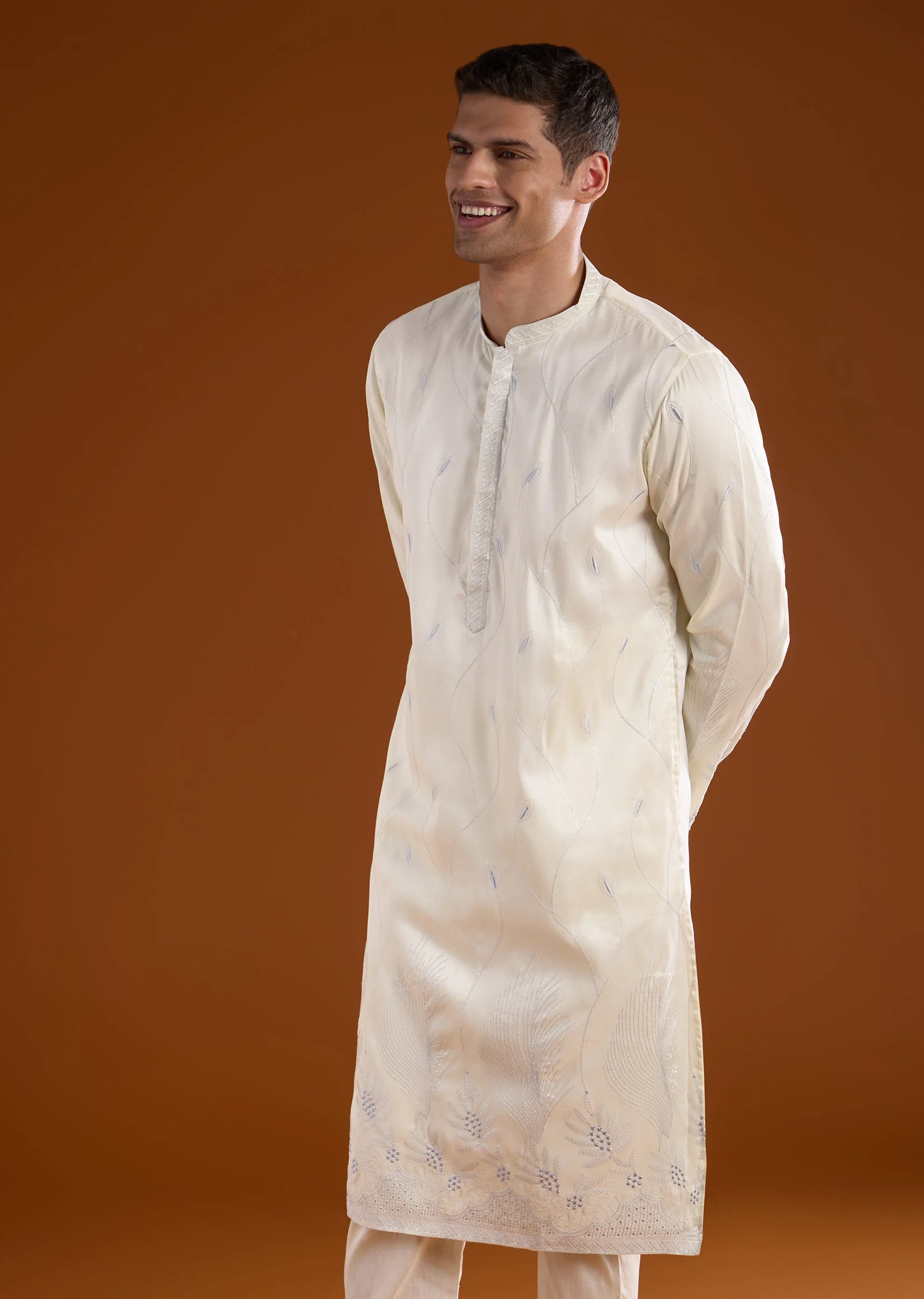 Cream Silk Mens Kurta Set With Thread Work - Image 3