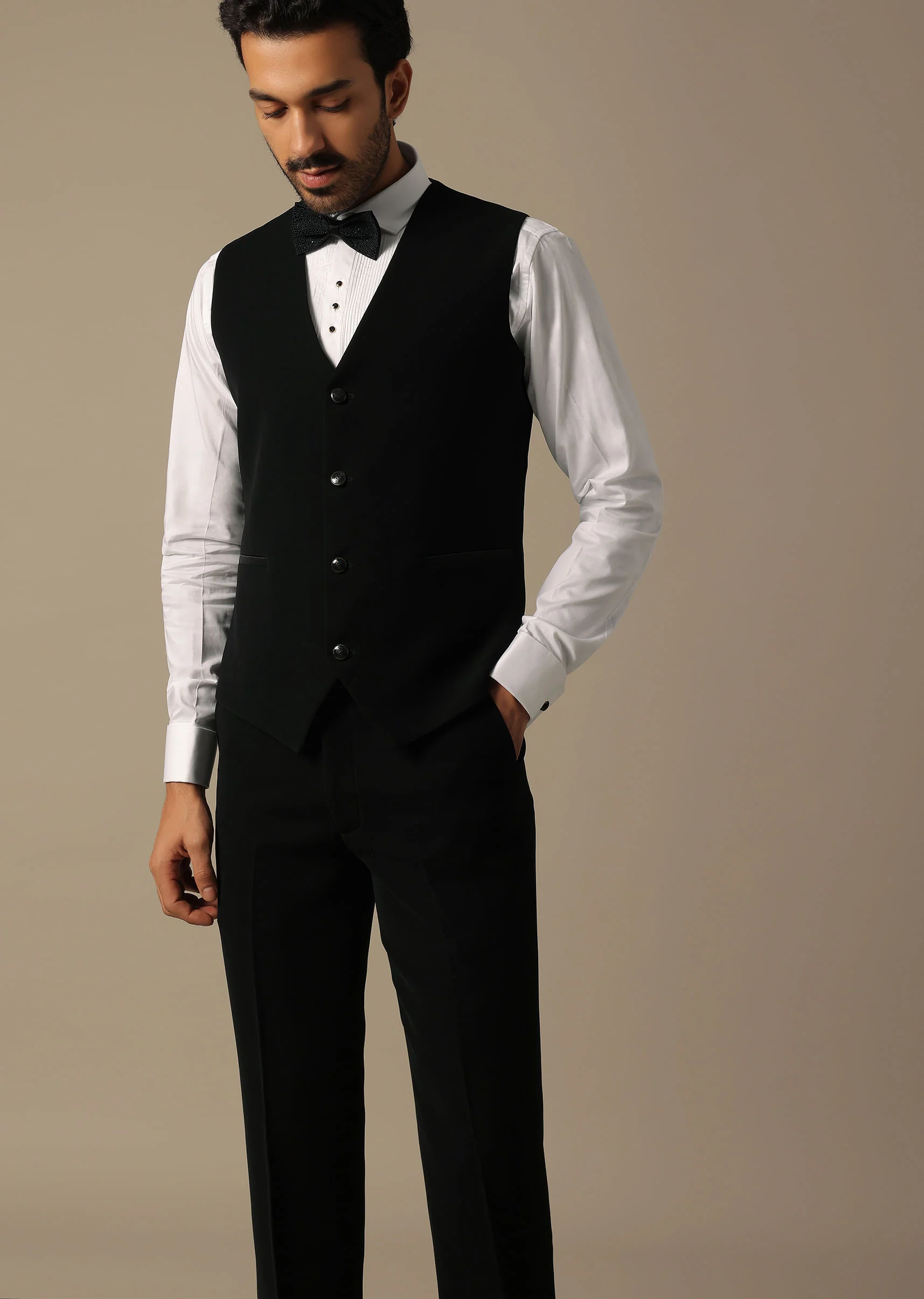 Elegant Tuxedo For Grooms - Image 8
