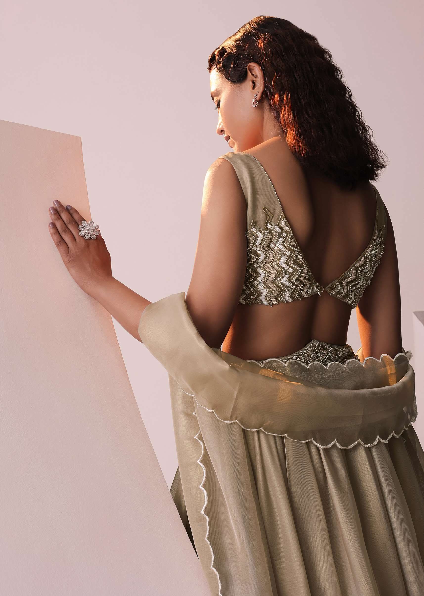 Glam Gold Embroidered Lehenga Set In Jute Organza - Image 5