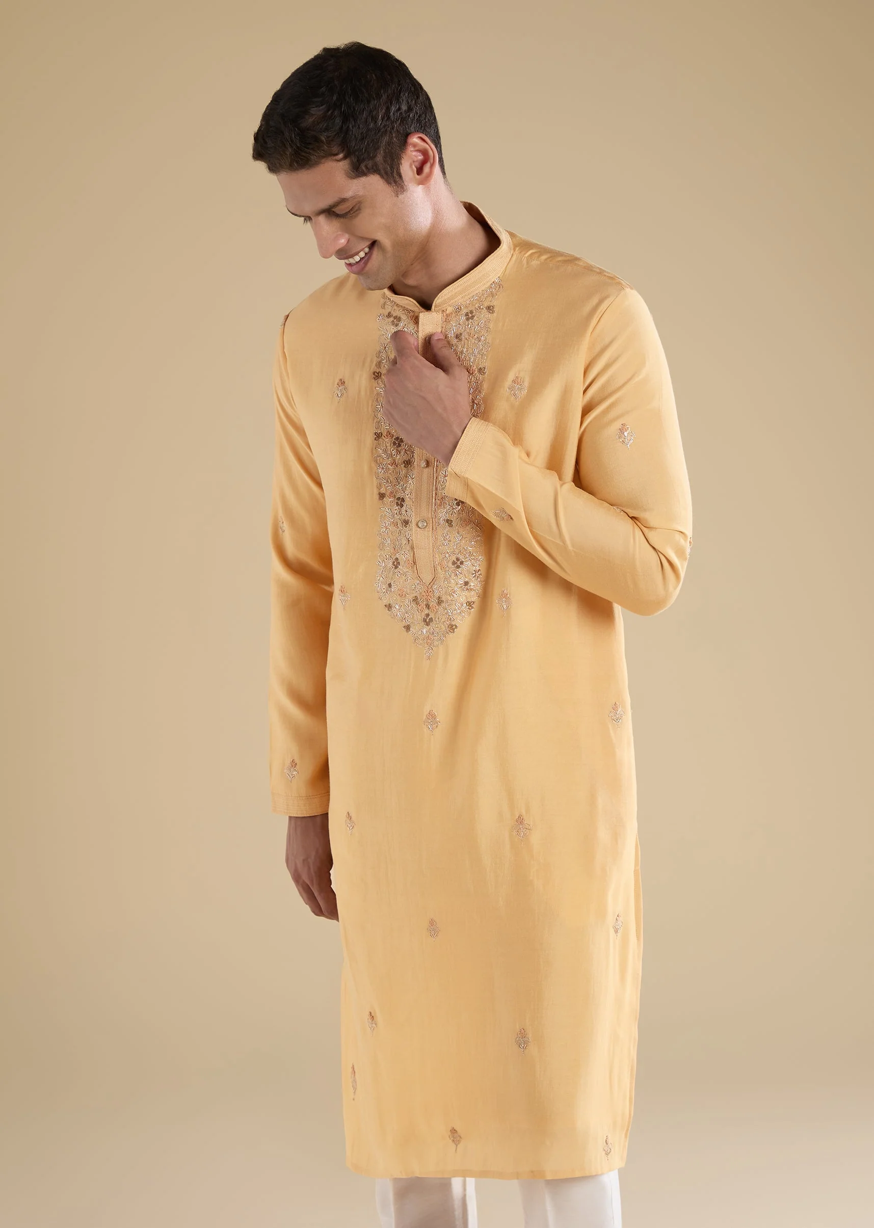 Gold Embellished Kurta Set With Pants - Image 3