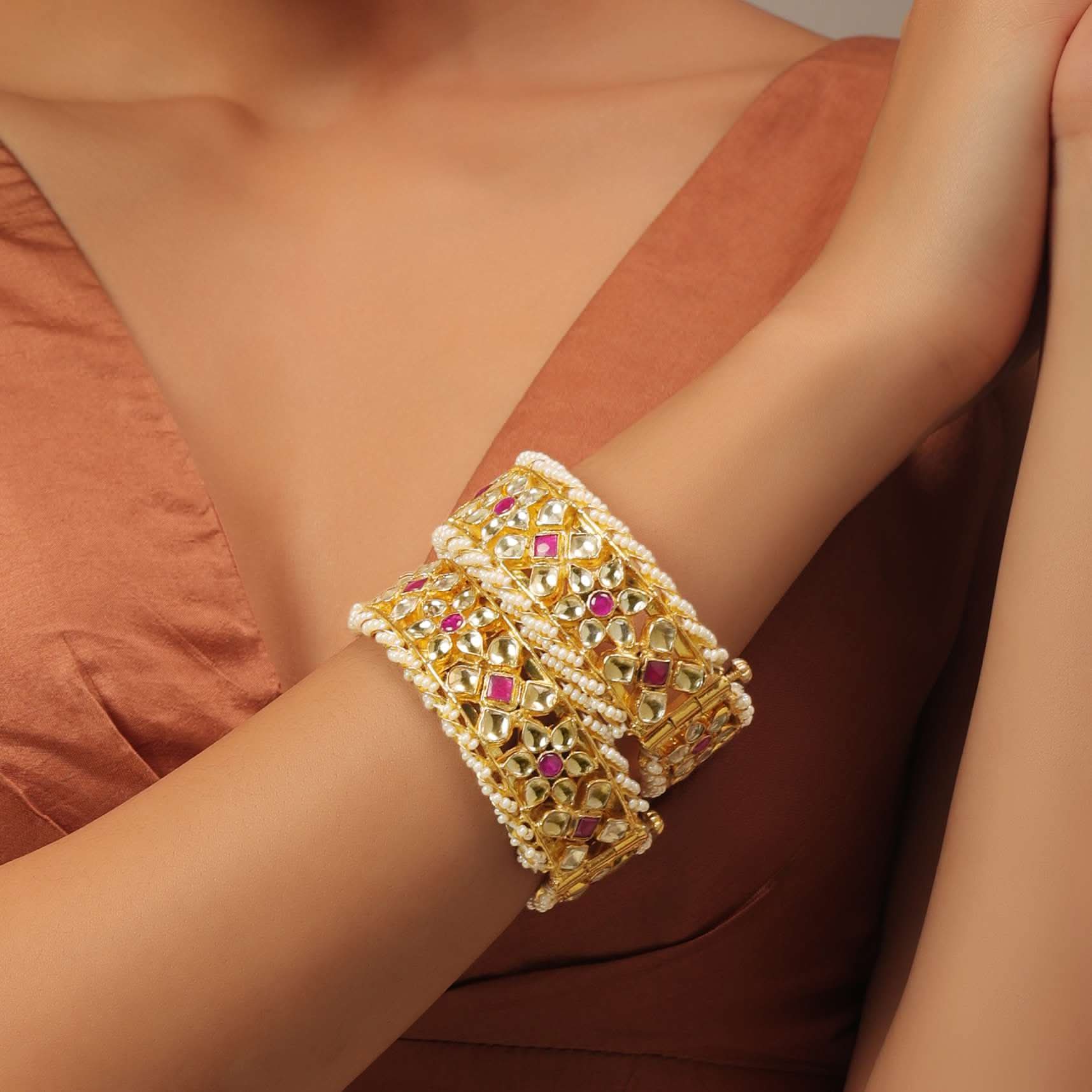 Gold Fineshed Pink and White Kundan Polki Bangles - Image 5