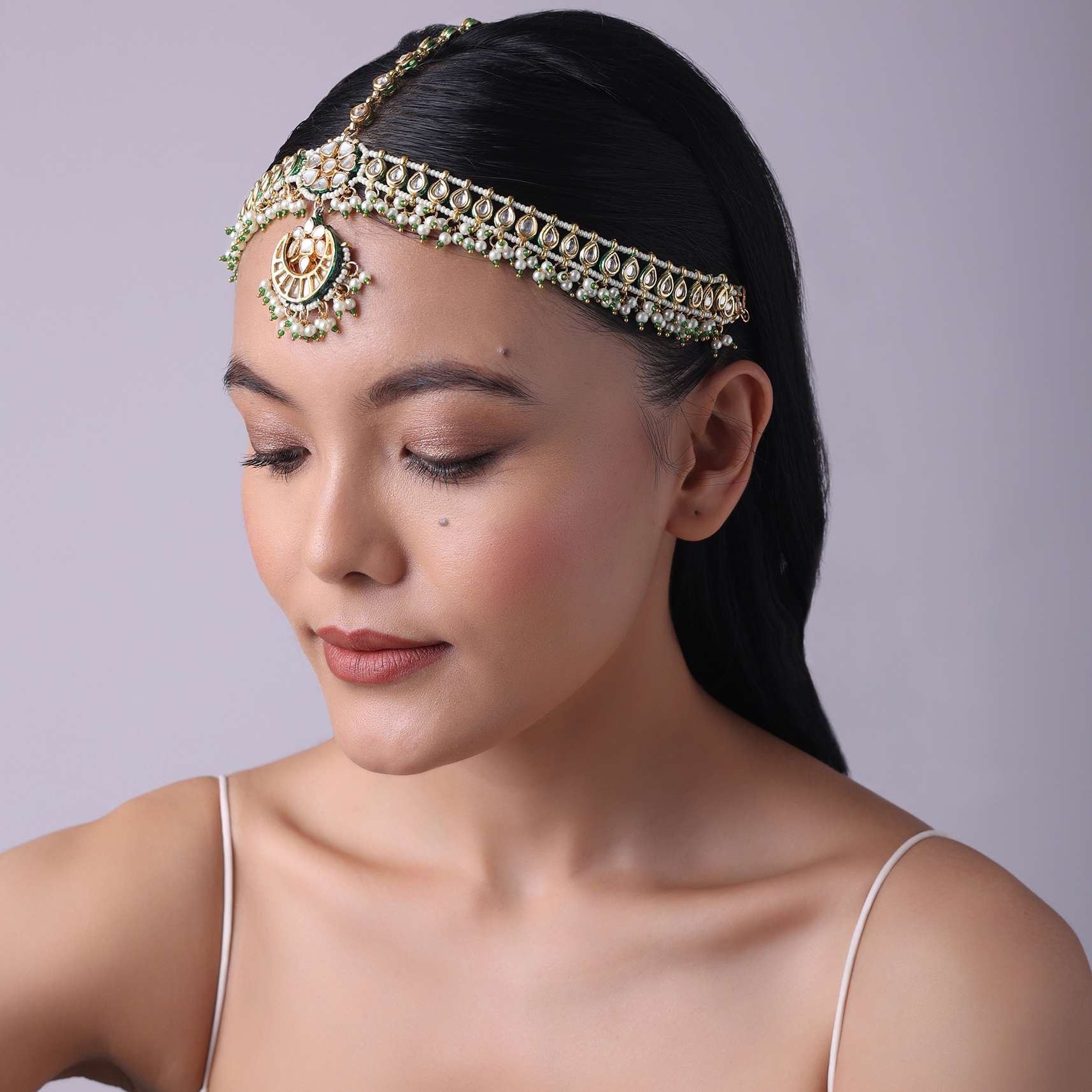Gold Finish Kundan And Pearl Mathapatti - Image 2