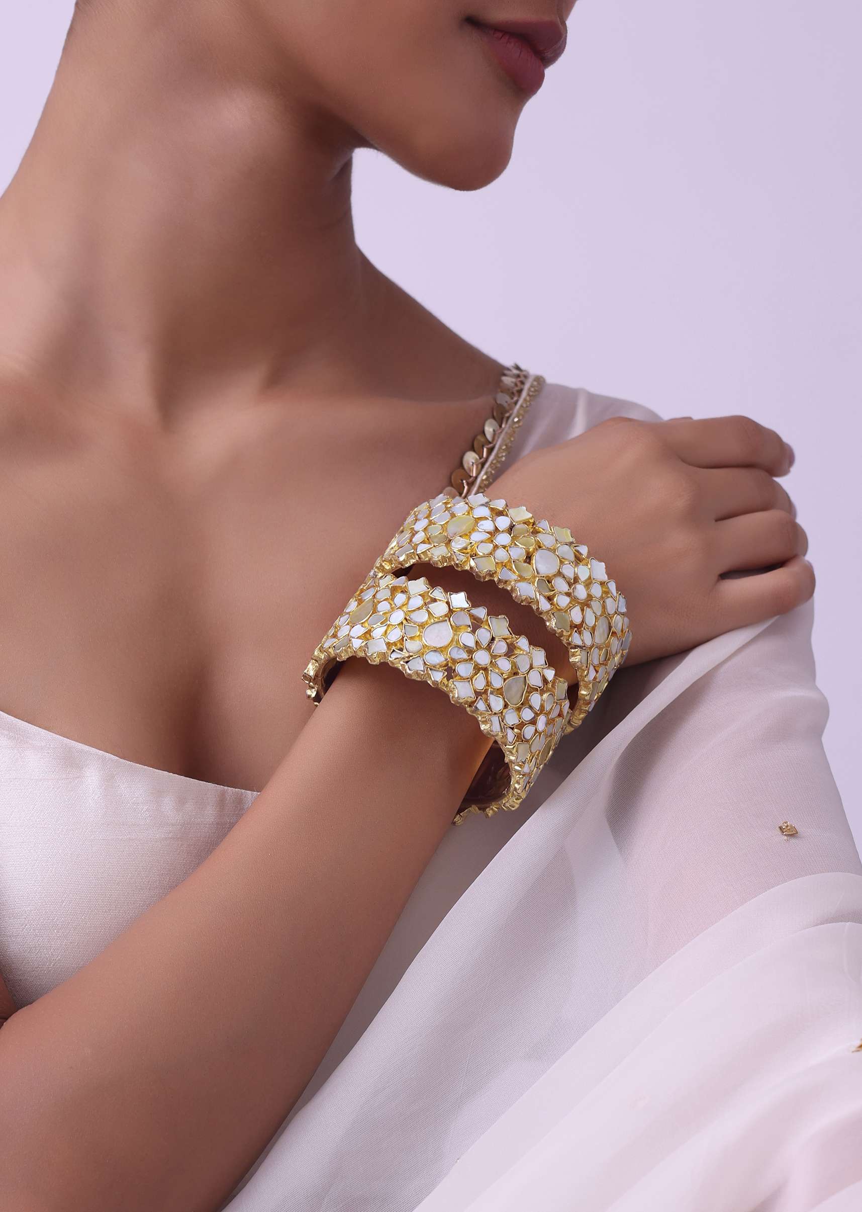 Gold Finish Kundan Bangles In Mix Metal - Image 2