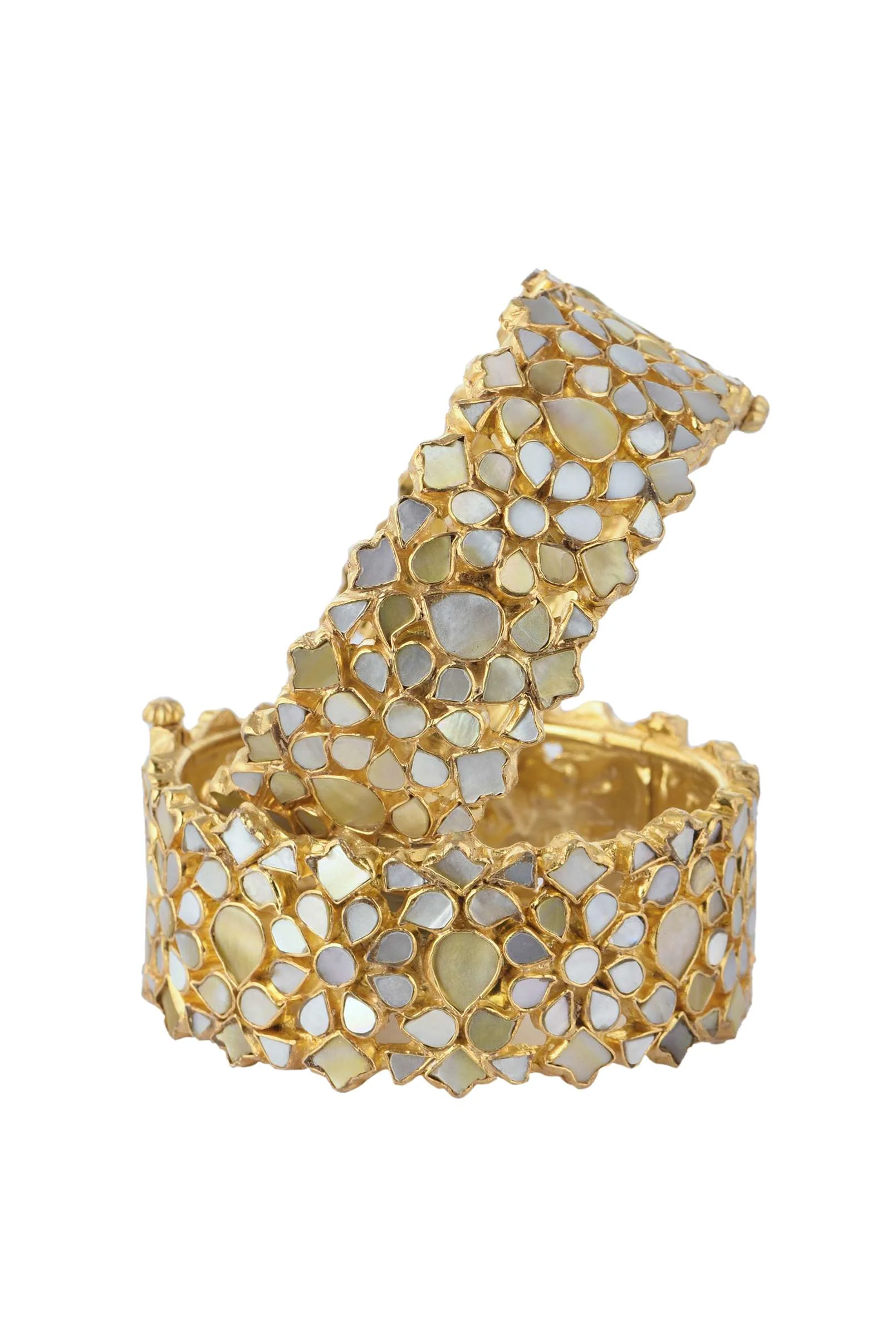 Gold Finish Kundan Bangles In Mix Metal - Image 3