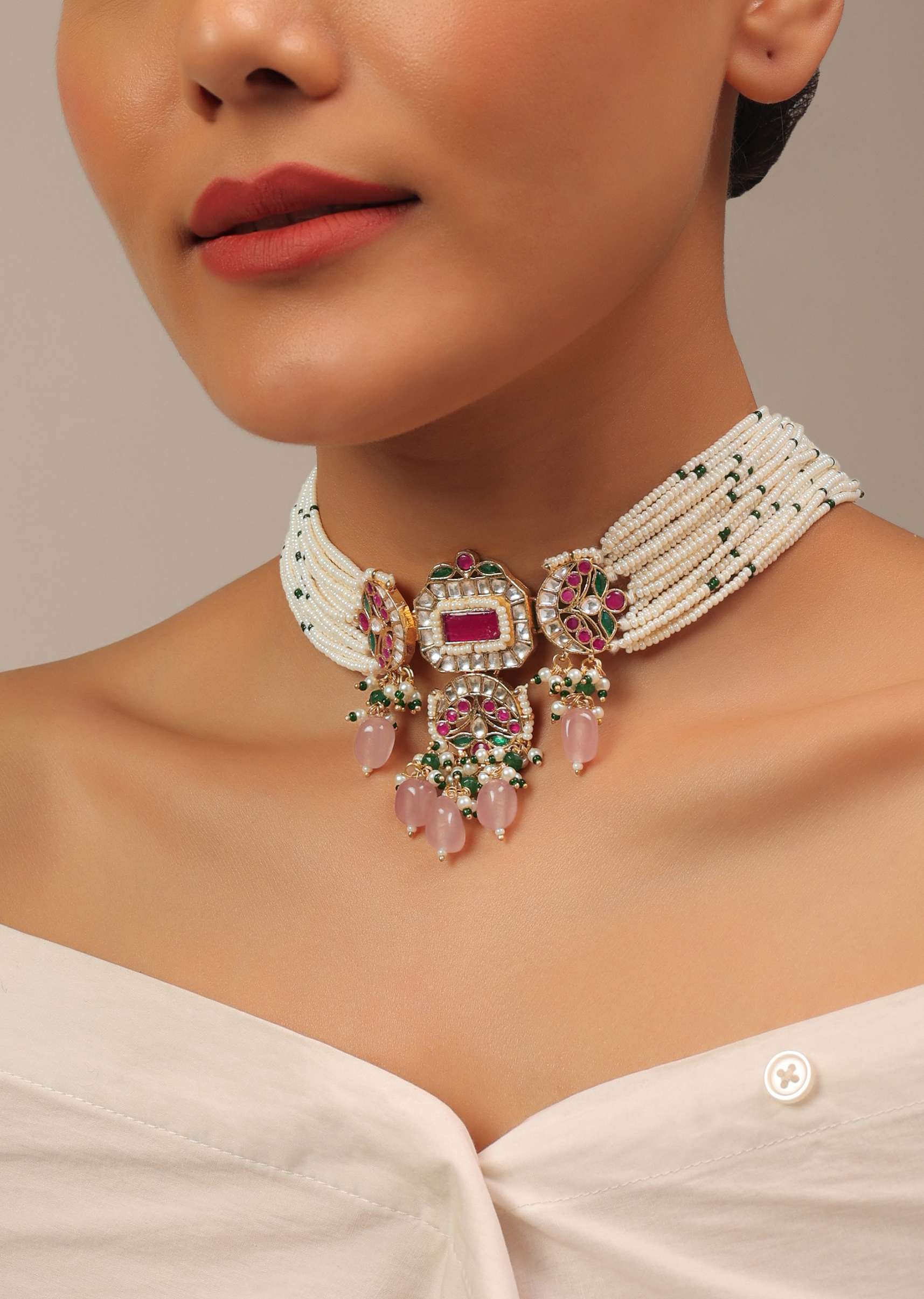 Gold Finish Kundan Polki Choker Set With Peach Drops - Image 3