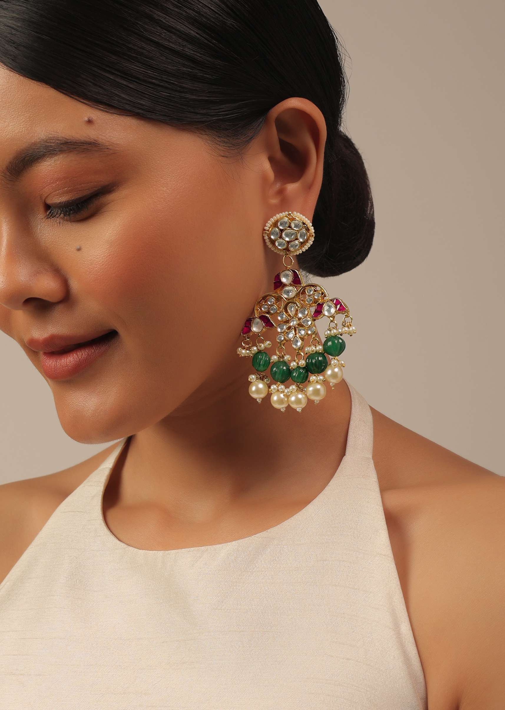 Gold Finish Kundan Polki Multicolor Choker Set With Pearls And Green Beads - Image 4