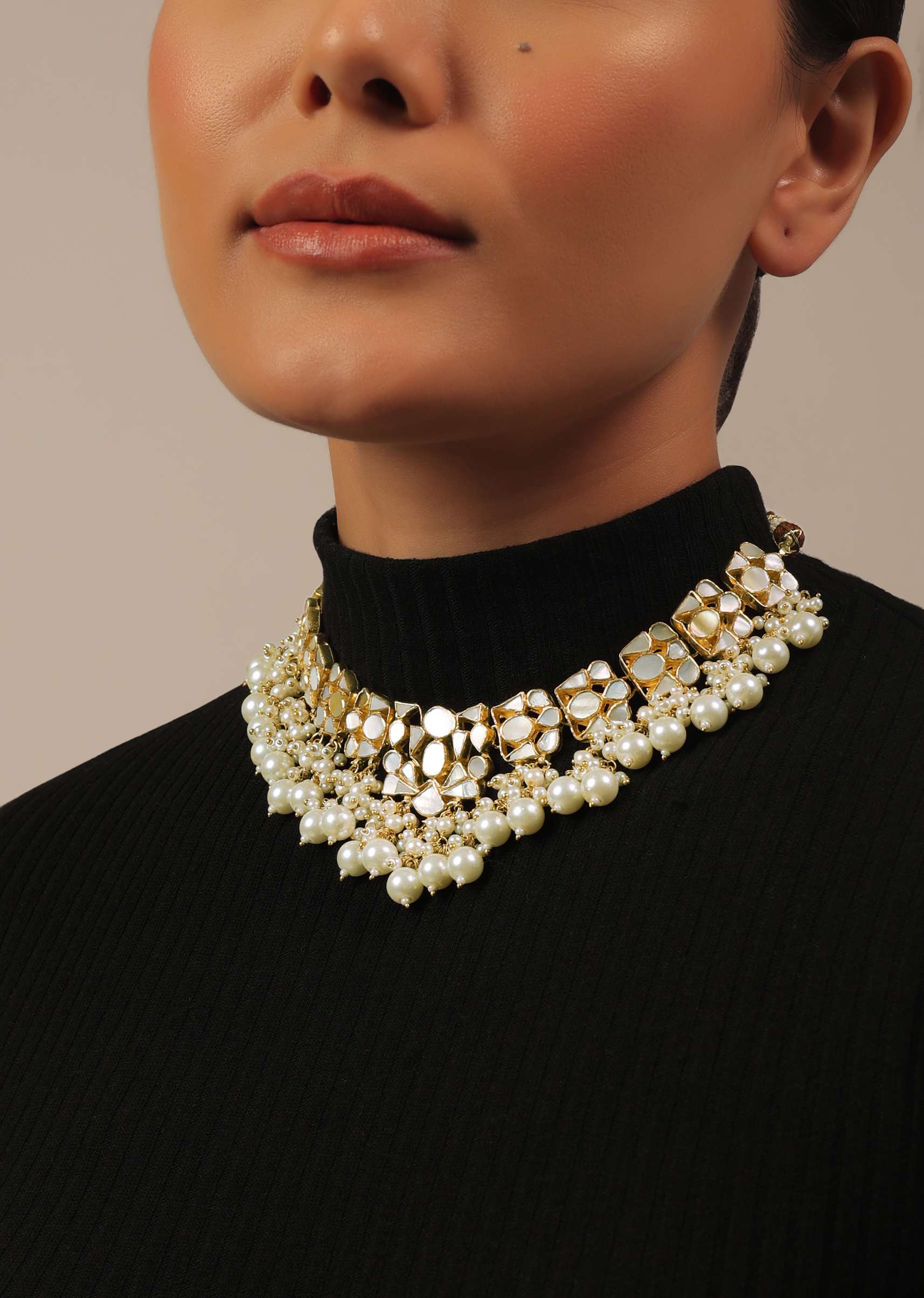 Gold Finish Kundan Polki White Choker Set With Pearls - Image 3