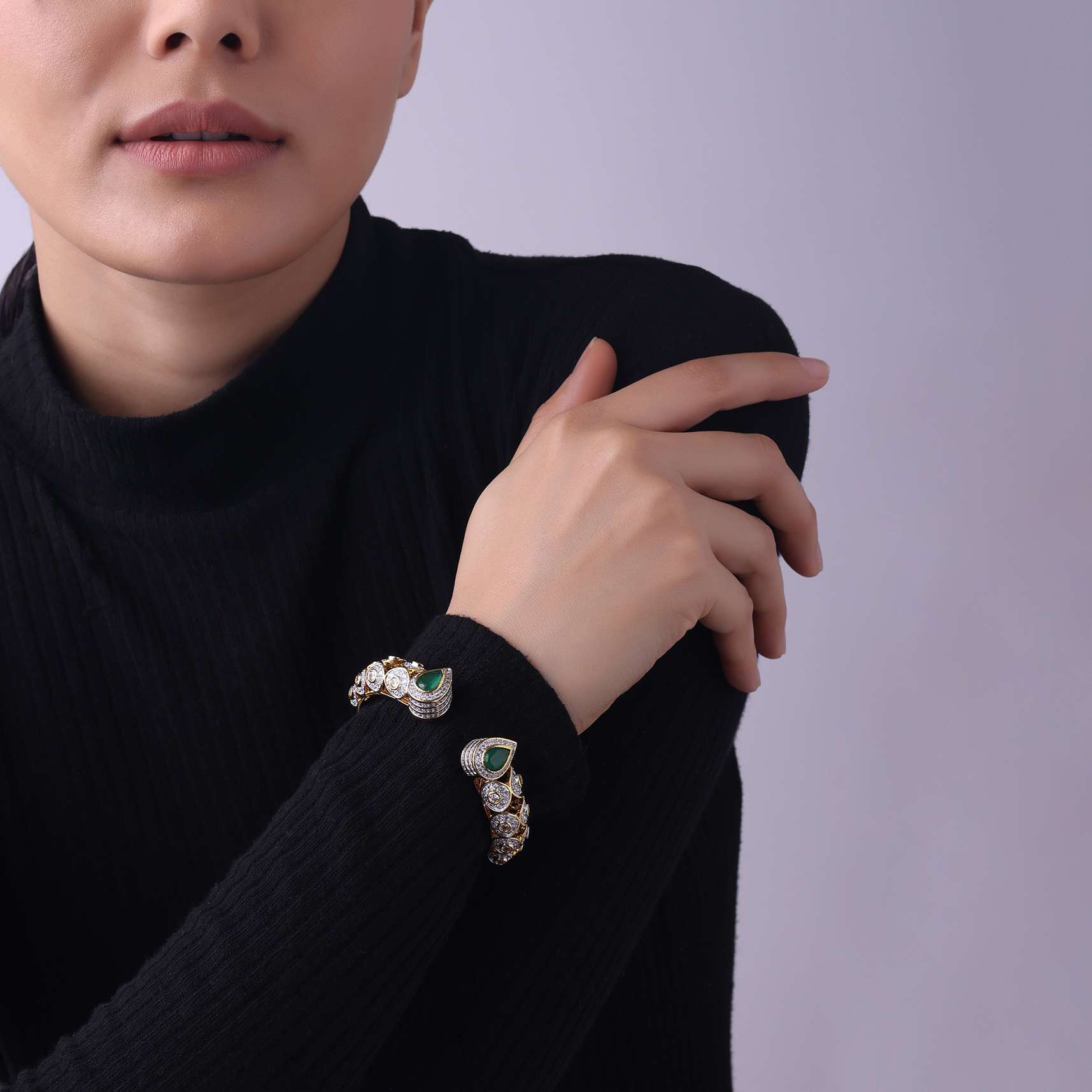 Gold Finish Openable Bangle (Set Of 1) Studded With Emerald - Image 2