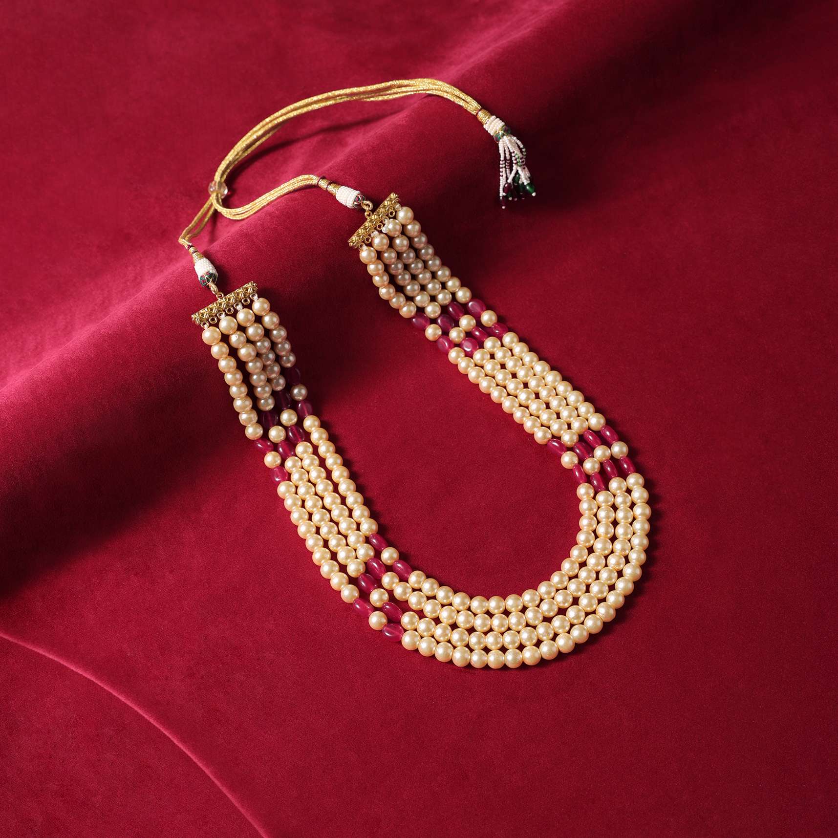 Gold Finish White And Red Mala In Mix Metal With Pearls And Beads - Image 2