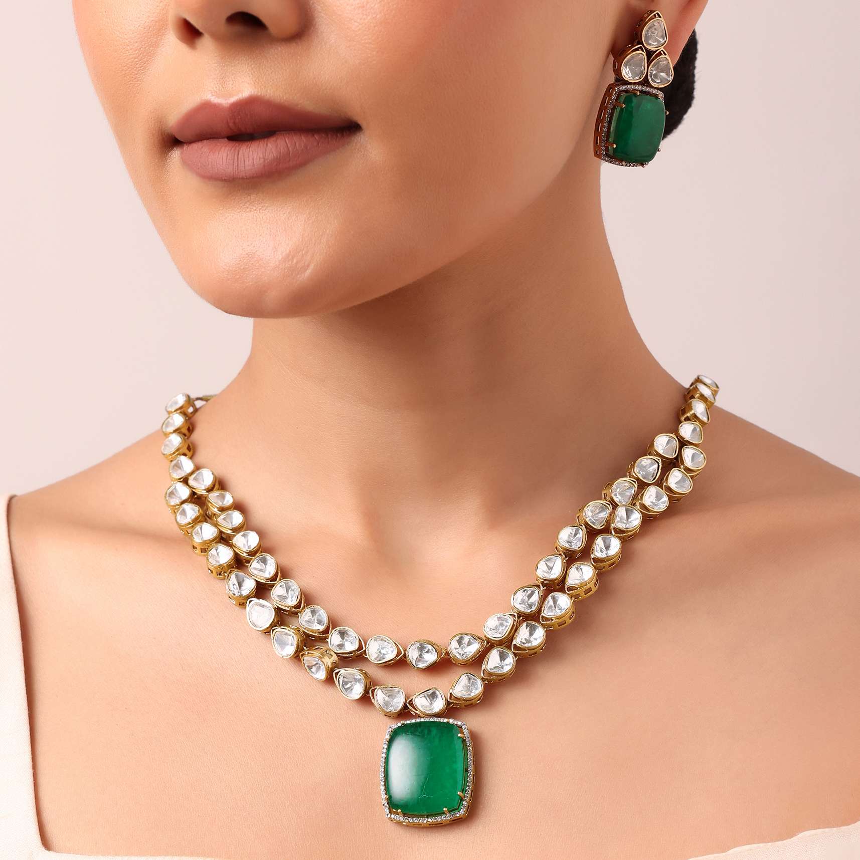Gold Multicolor Geometric Kundan Pendant Necklace Set - Image 3