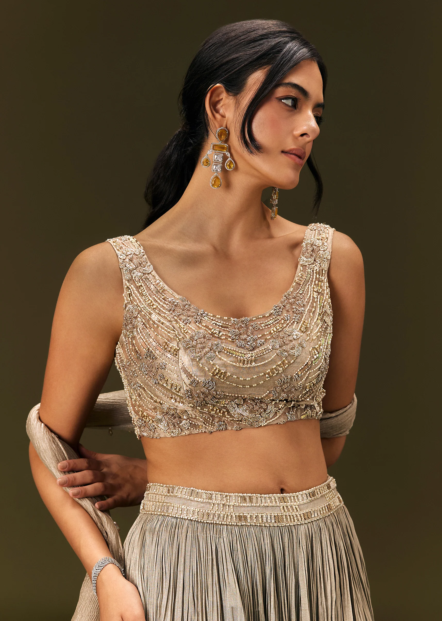 Gold Organza Lehenga Dupatta Set With Embellishments - Image 5