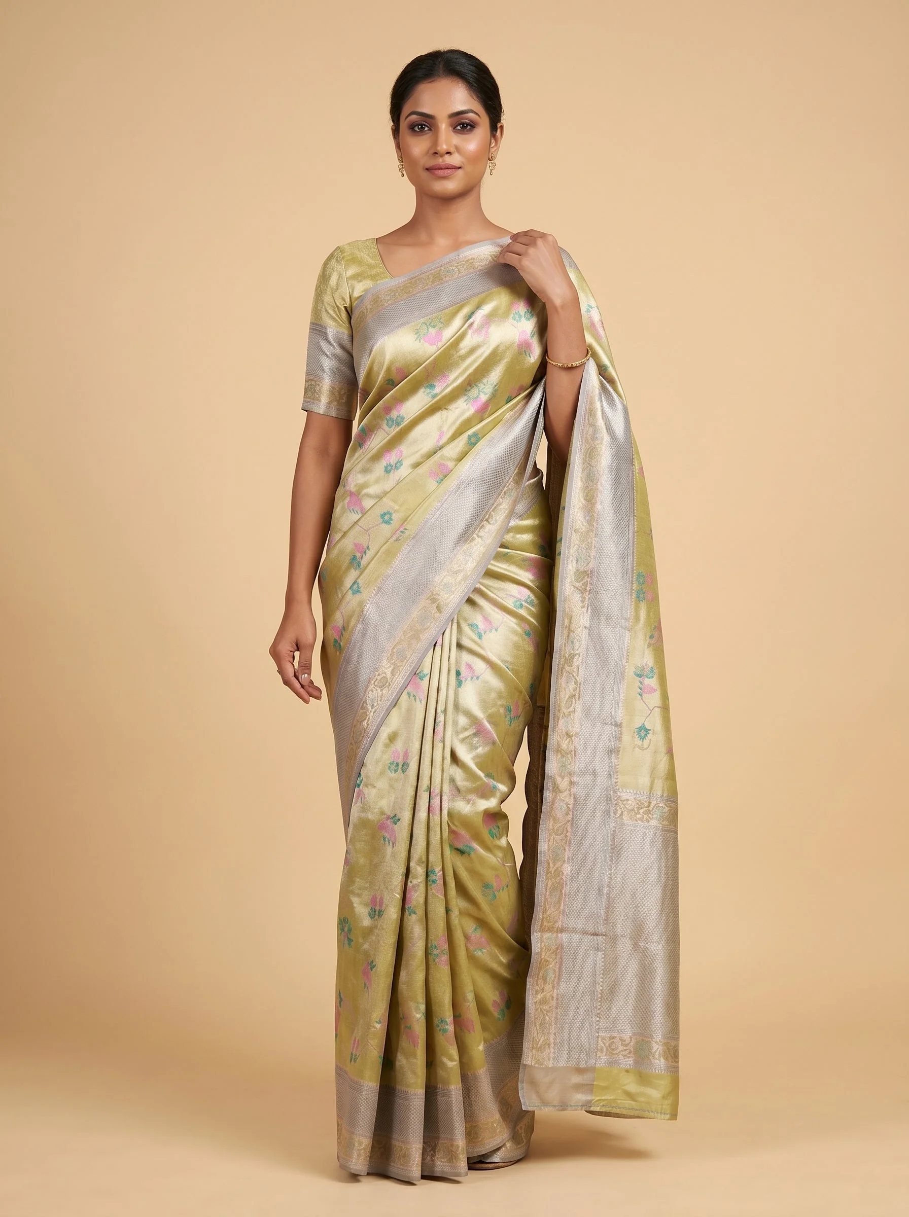 Gold Premium Sheen Handloom Saree