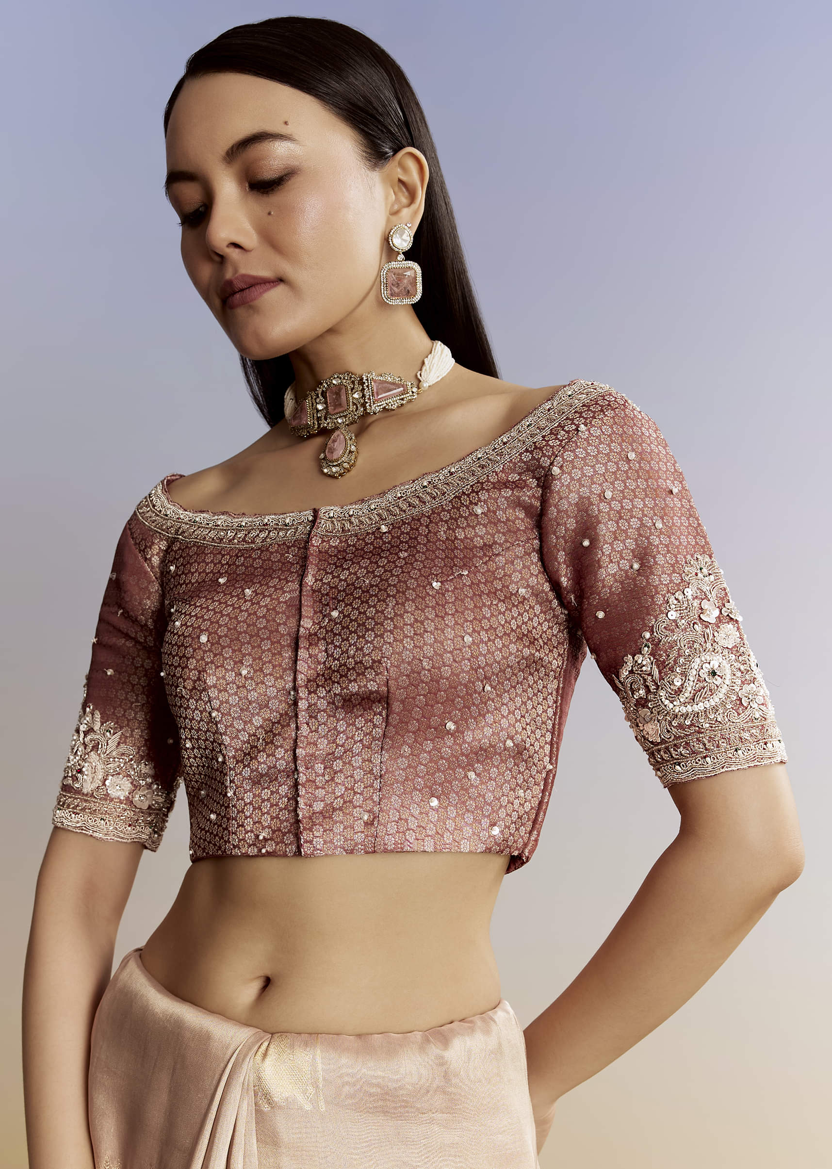 Gold Tissue Saree With Heavy Embroidered Border And Blouse - Image 7