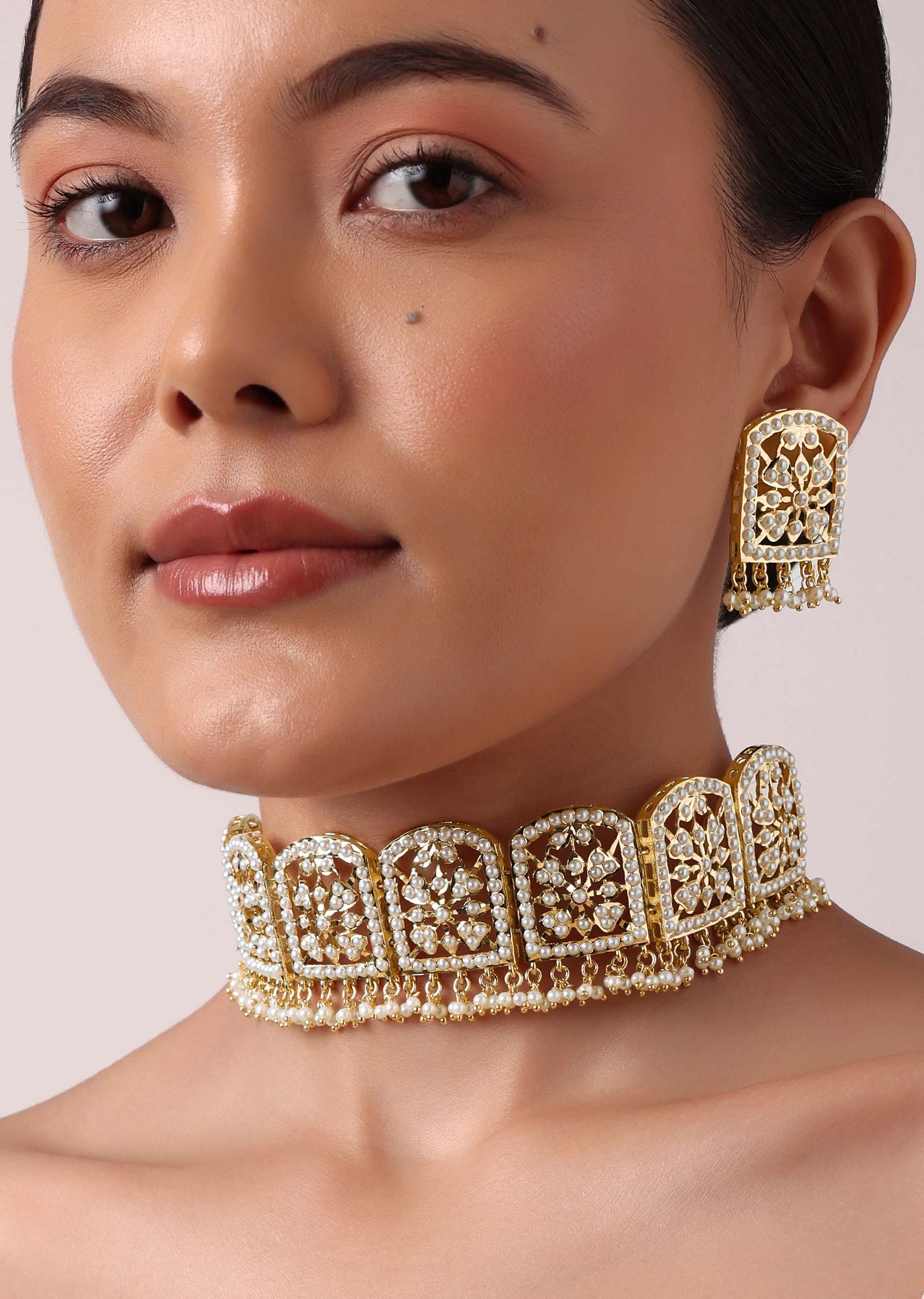 Gold Tone Geometric Kundan Choker Set - Image 4