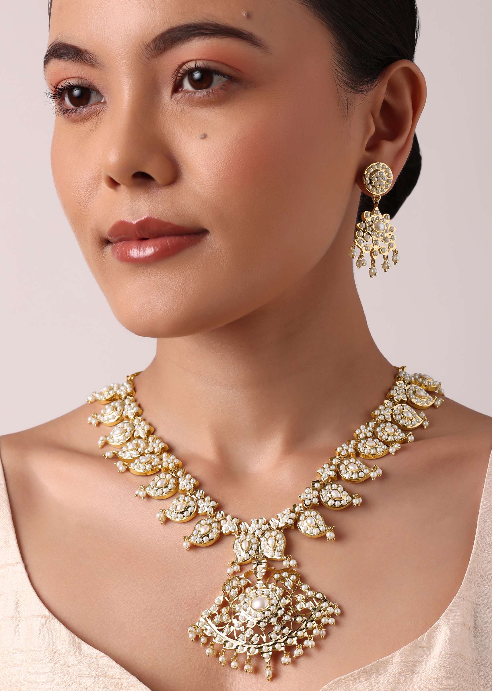Gold Tone Kundan Necklace Set With Floral Pendant Drop - Image 6