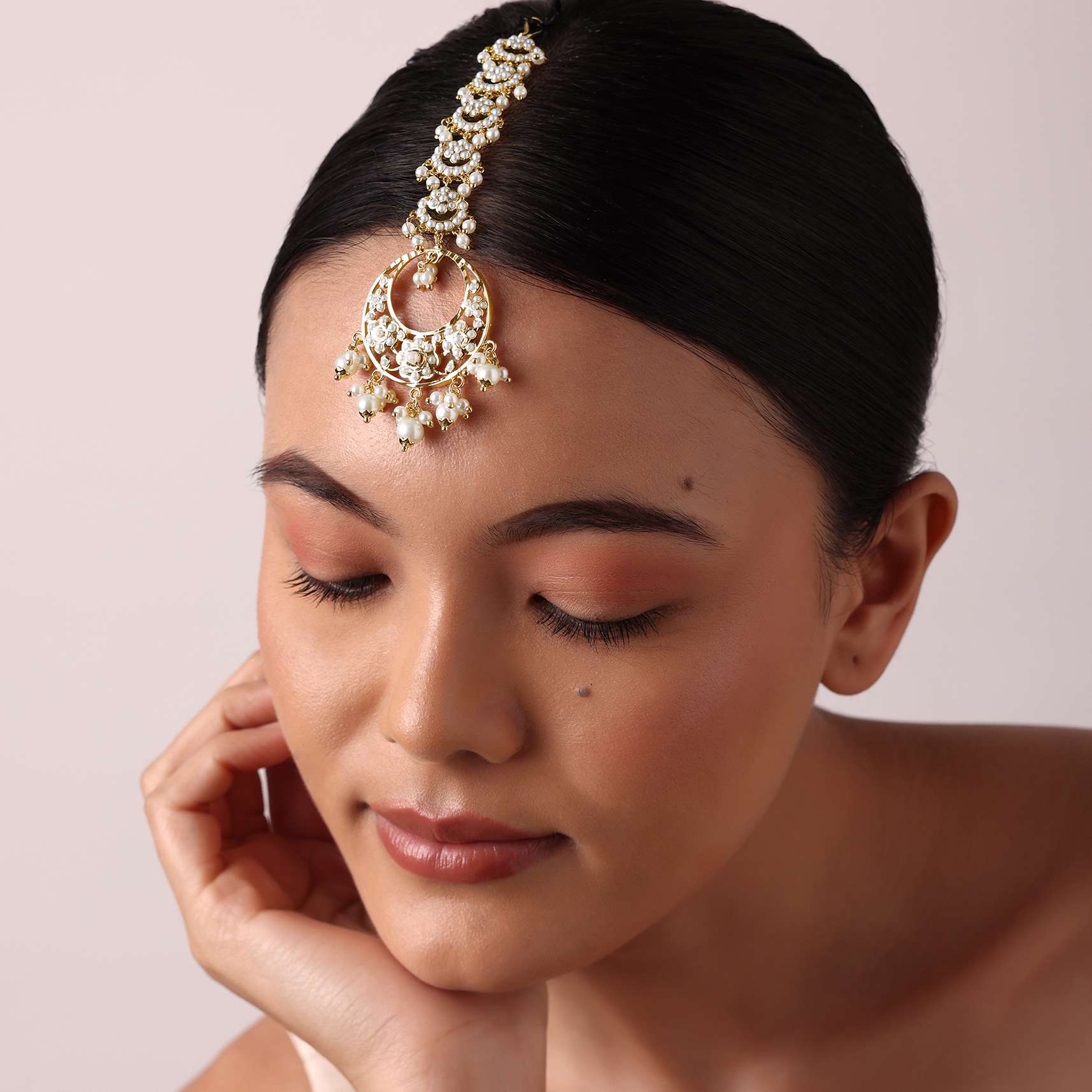 Gold Tone Kundan Tiered Maangtikka - Image 3