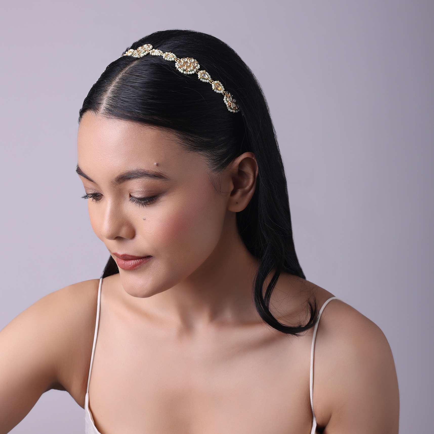 Gold Tone Mathapatti In Pearl And Kundan - Image 2