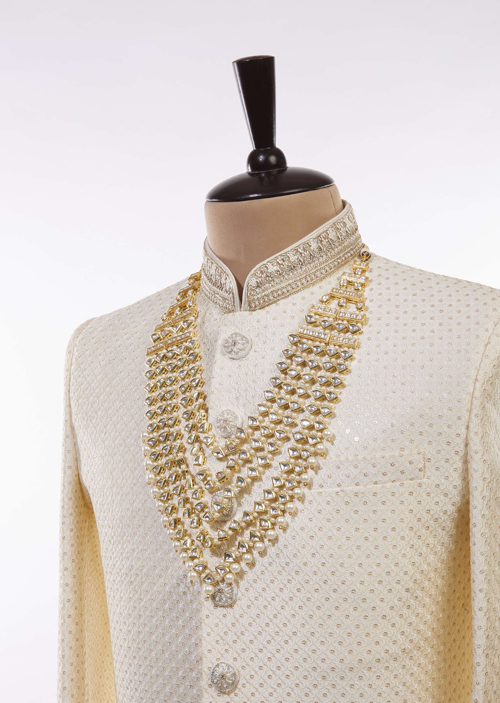 Gold Toned Multi Layered Kundan Mala - Image 2