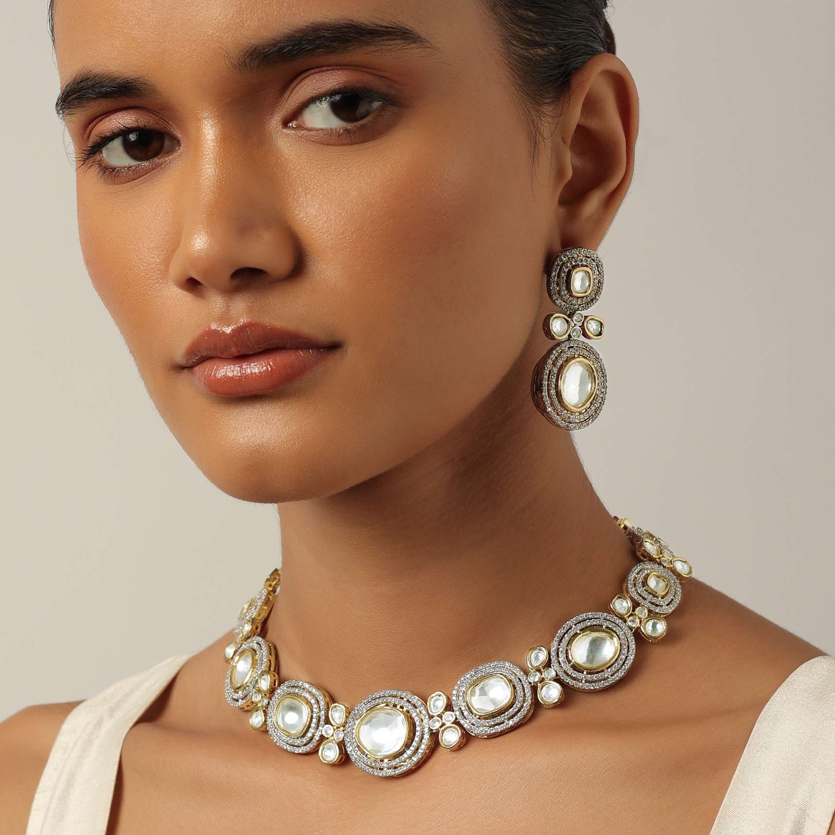 Gold Two Tone Necklace Set With Studded Polki - Image 4