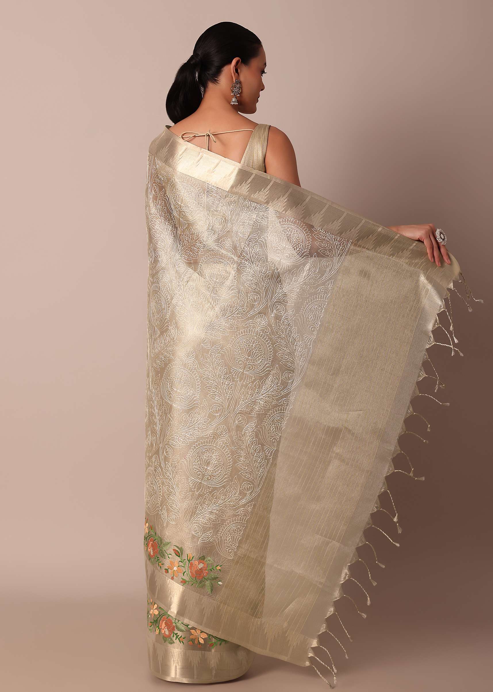 Golden Silk Saree With Exquisite Resham Thread Butti Work - Image 4
