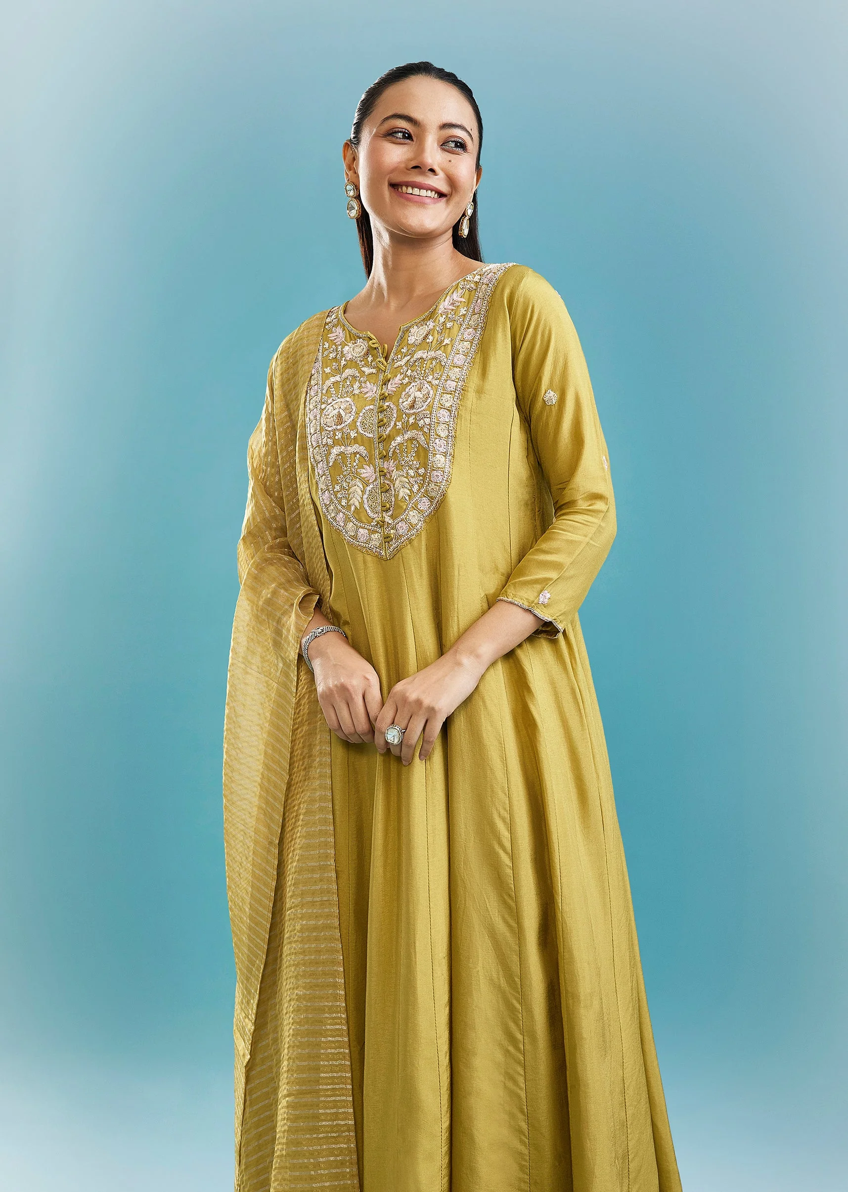 Green Anarkali Set With Sequins And Resham Work - Image 4