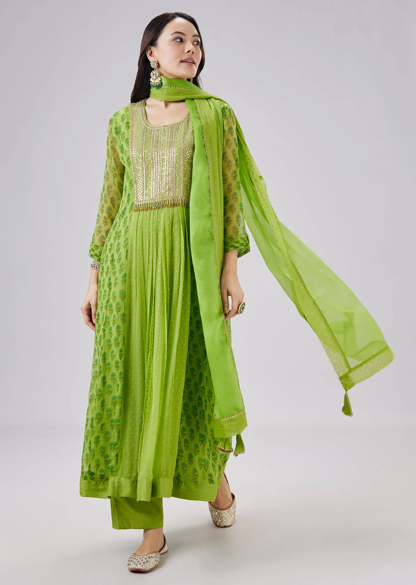 Green Banarasi Bandhani Silk Kurta Set And Dupatta