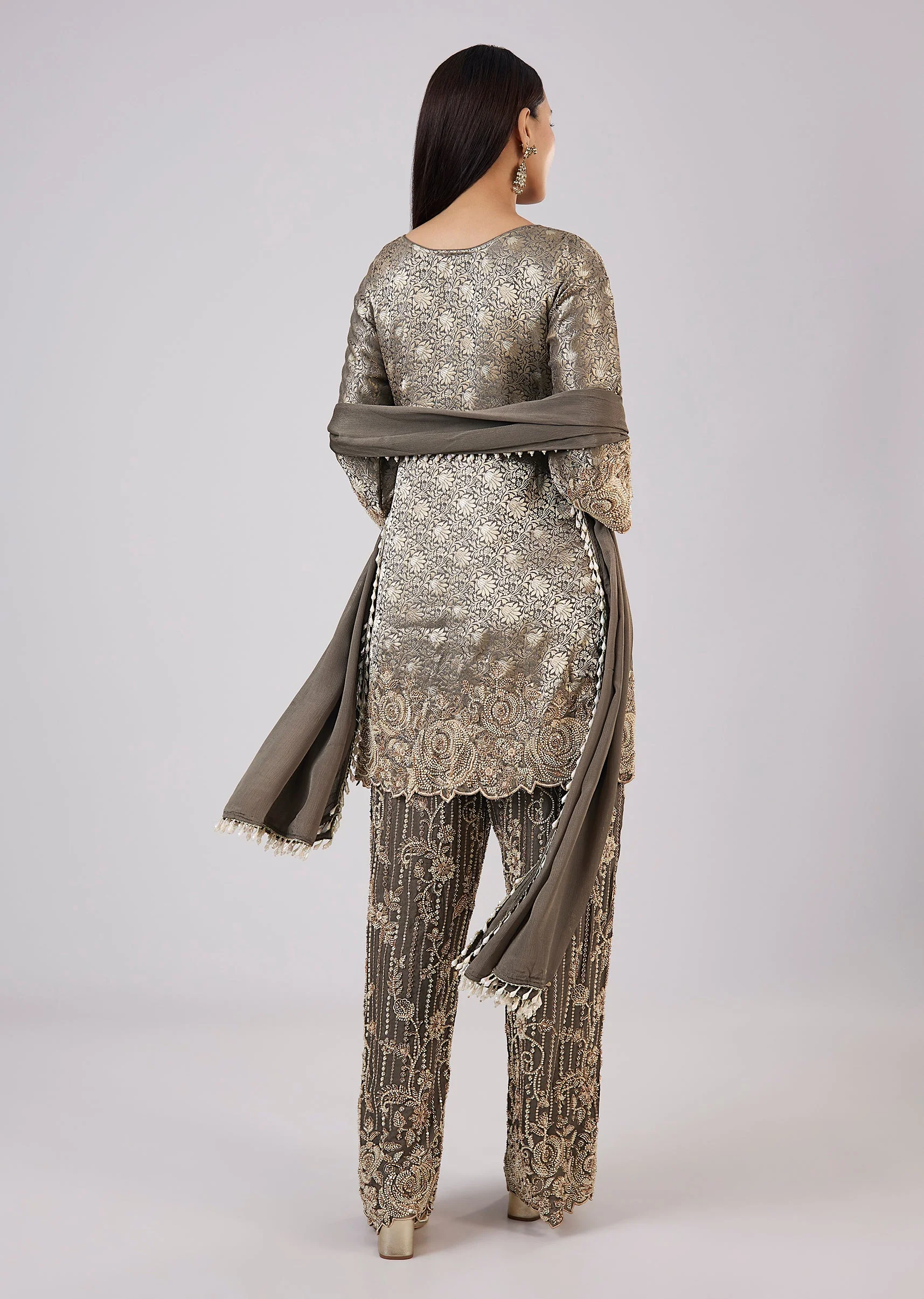 Green Brocade Kurta Set With Bead Work - Image 7