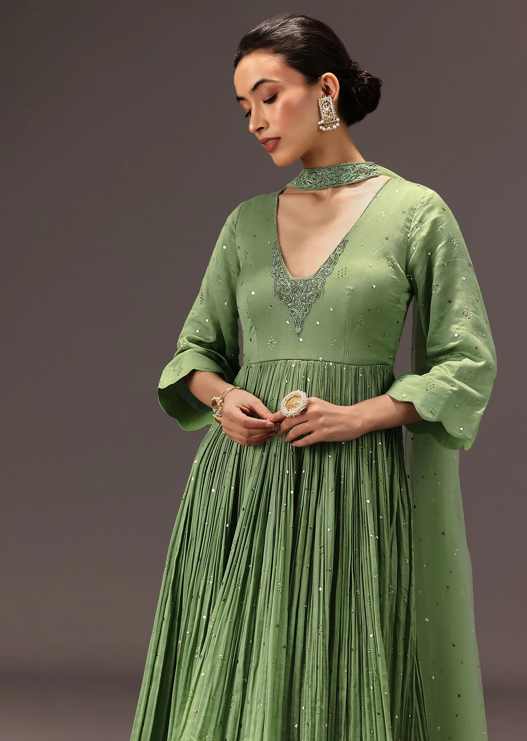 Green Chanderi Silk Hand Work Kurta Set - Image 4