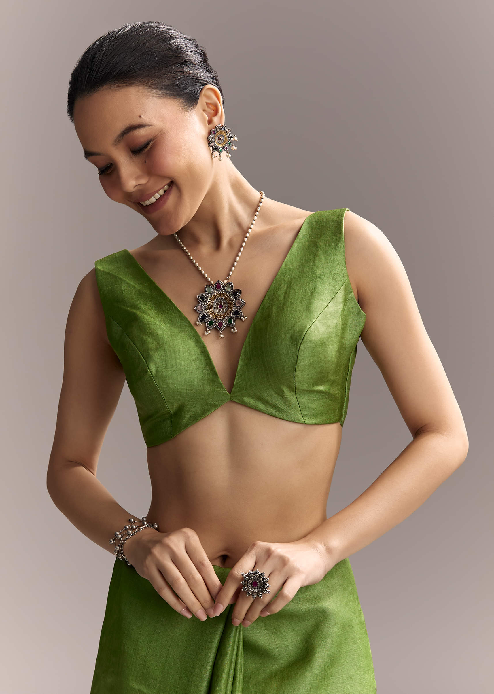 Green Cotton Saree With Hand Painted Motifs And Blue Border - Image 7