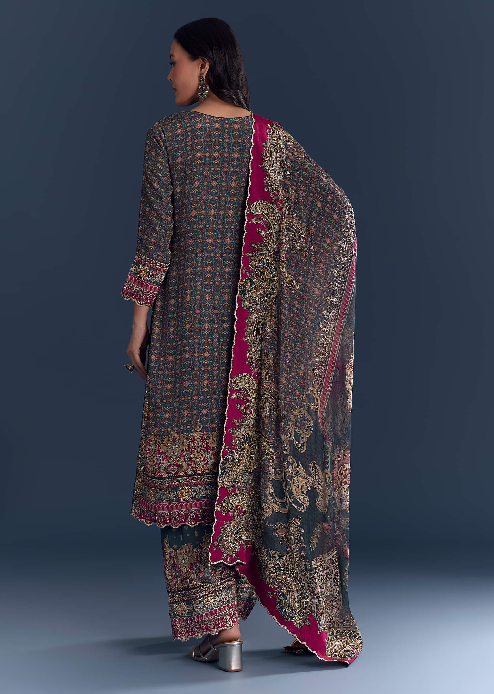 Green Crepe Kurta Set Fresh With Indie Print And Zari Work - Image 5