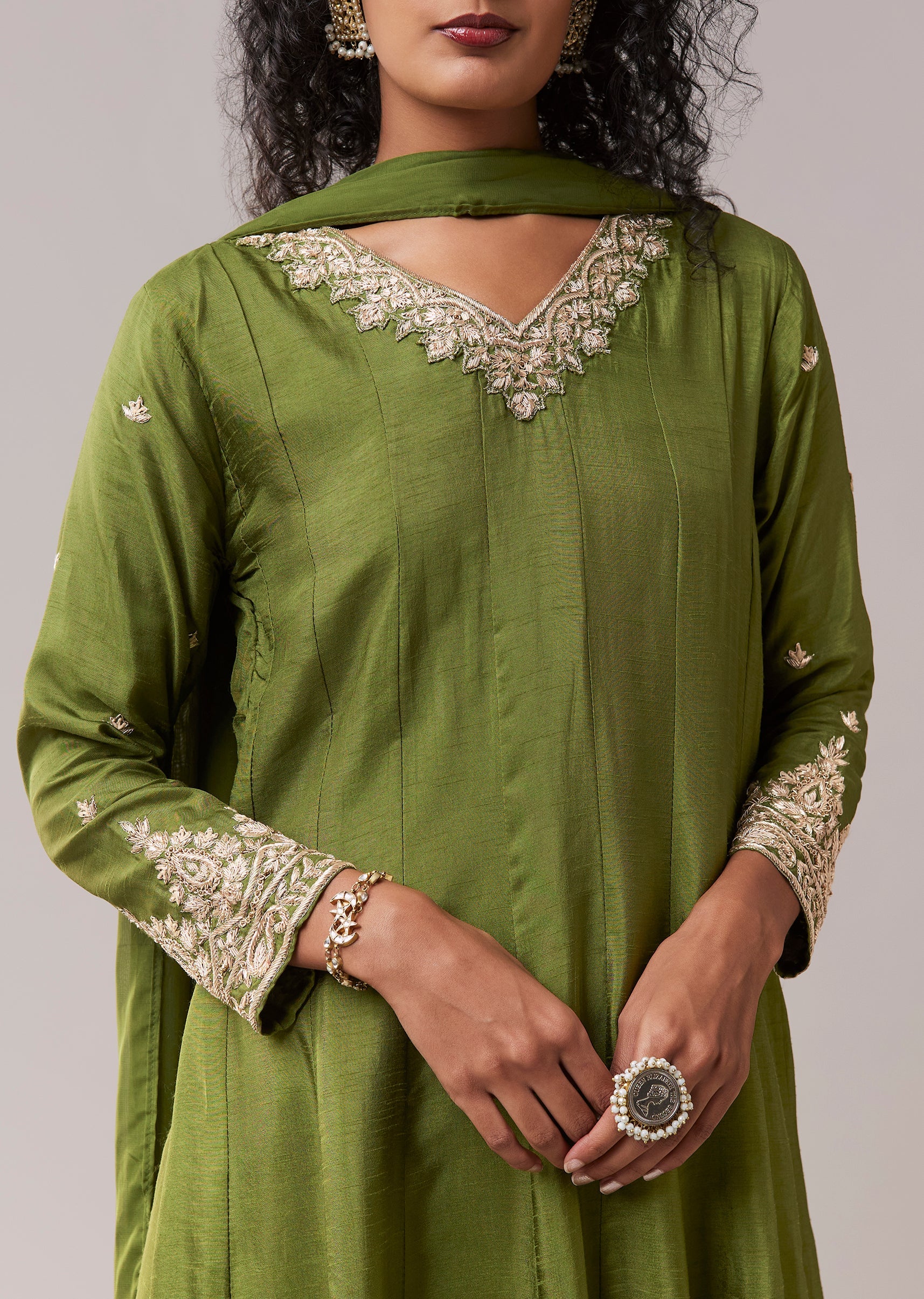Green Dola Silk Zardozi Embellished Anarkali Pant Set - Image 2