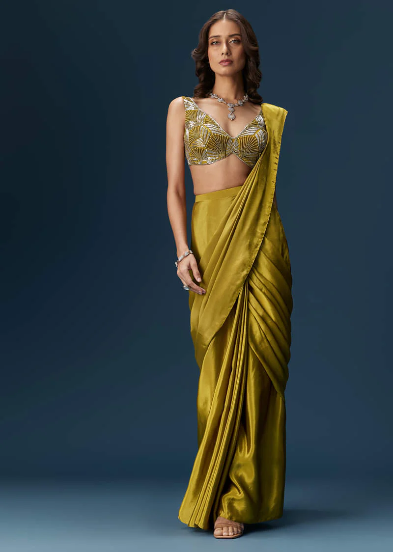 Green Drape Saree With V Neck Blouse And Belt - Image 5
