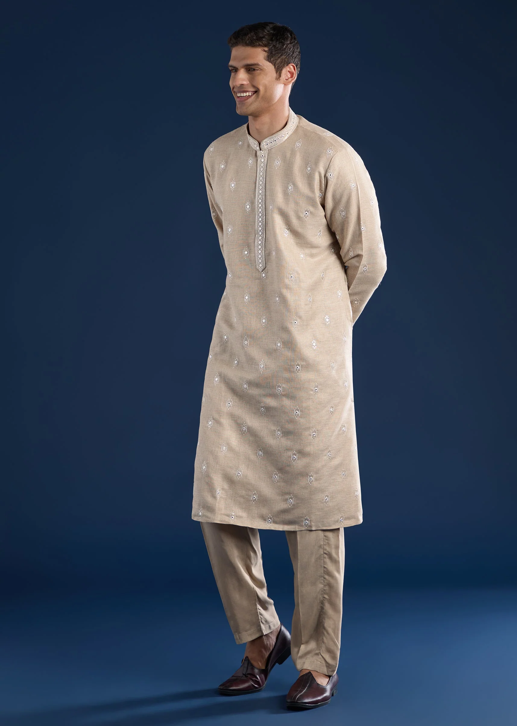 Green Embellished Kurta Set For Men - Image 4