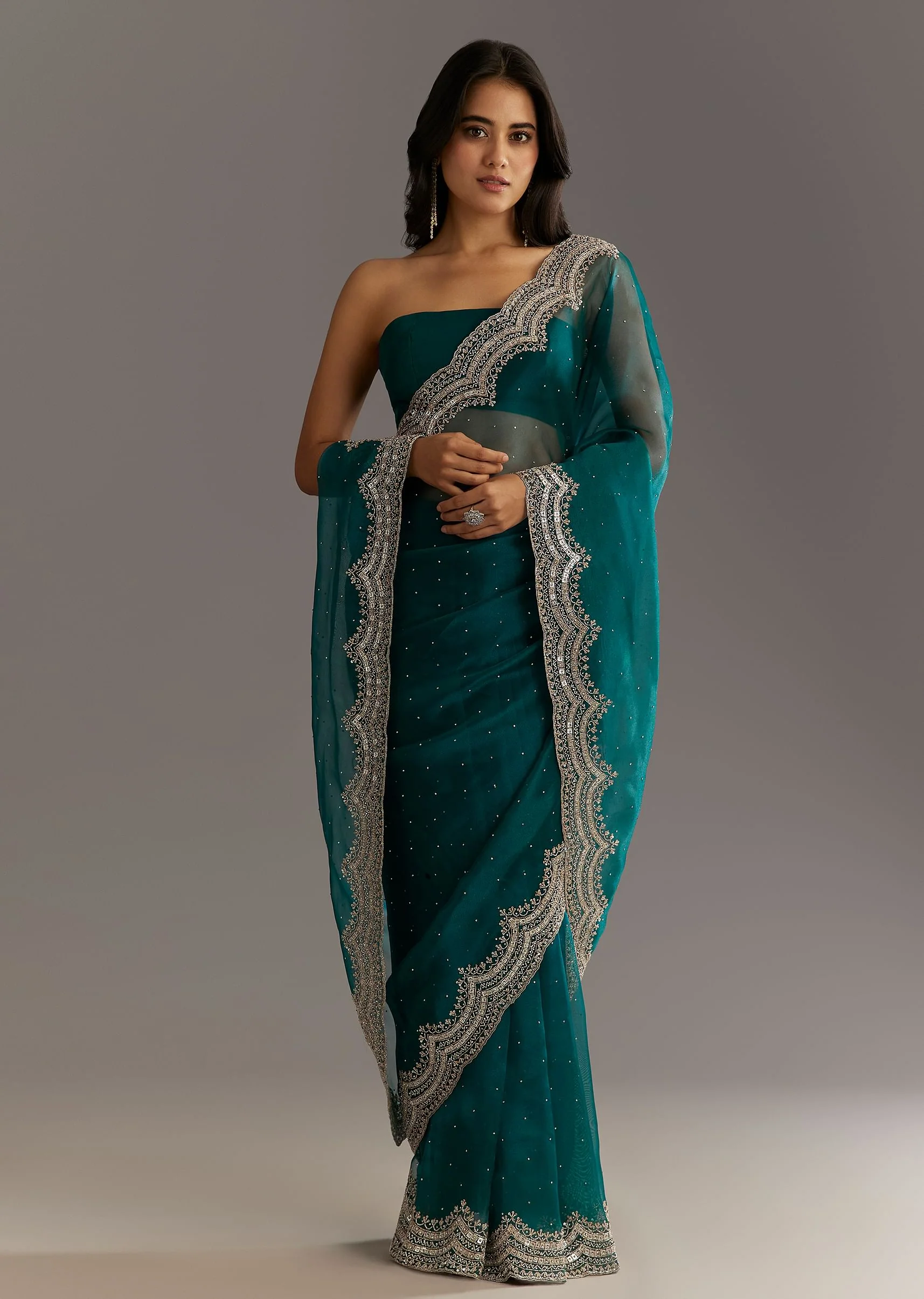 Green Embellished Tissue Saree With Embroidered Cutdana Sequin Border - Image 3