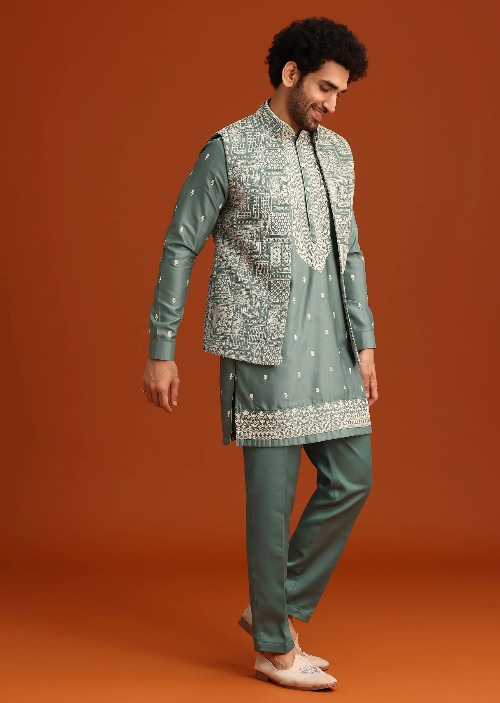 Green Embroidered Jacket Kurta Set In Linen Satin - Image 3