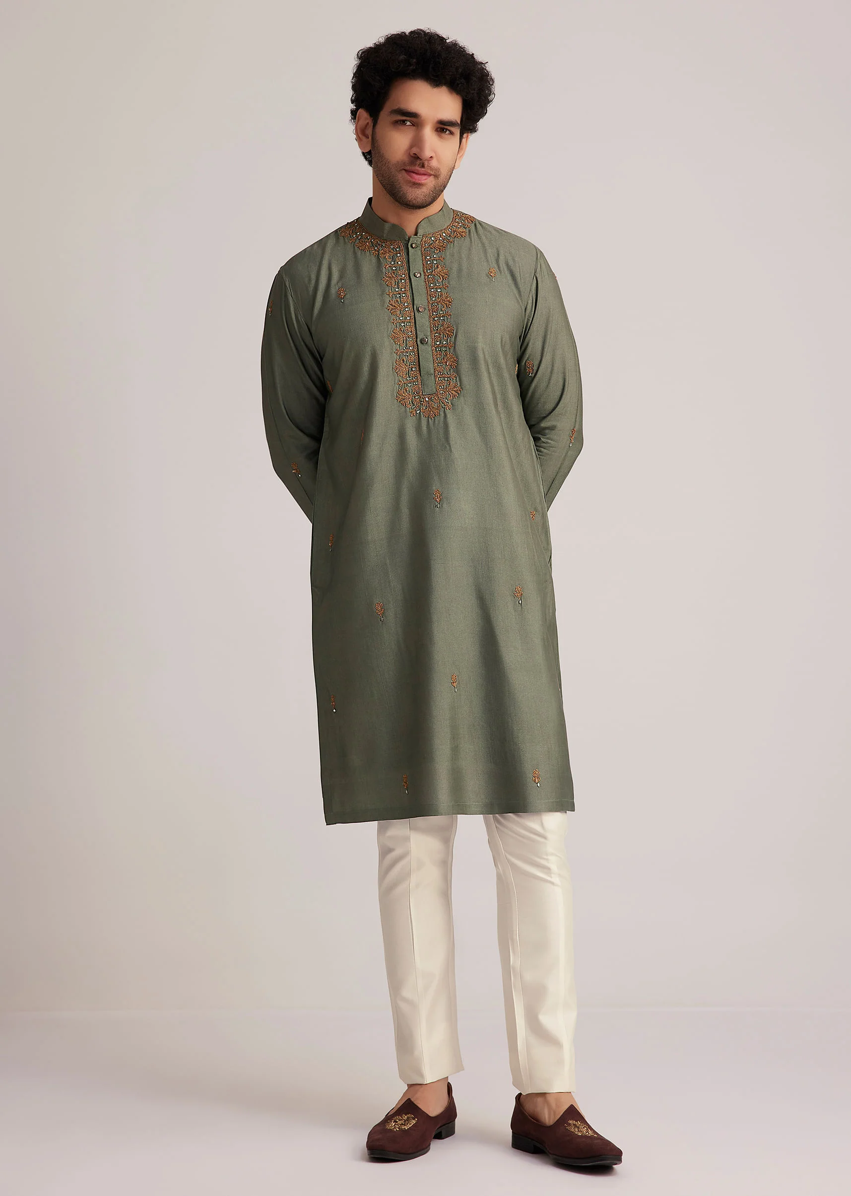 Green Embroidered Kurta Set - Image 2
