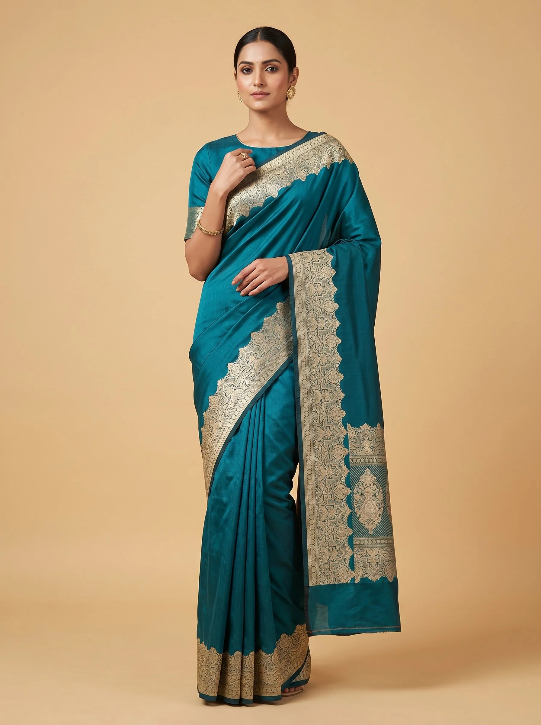 Green Handloom Saree with Natural Flow