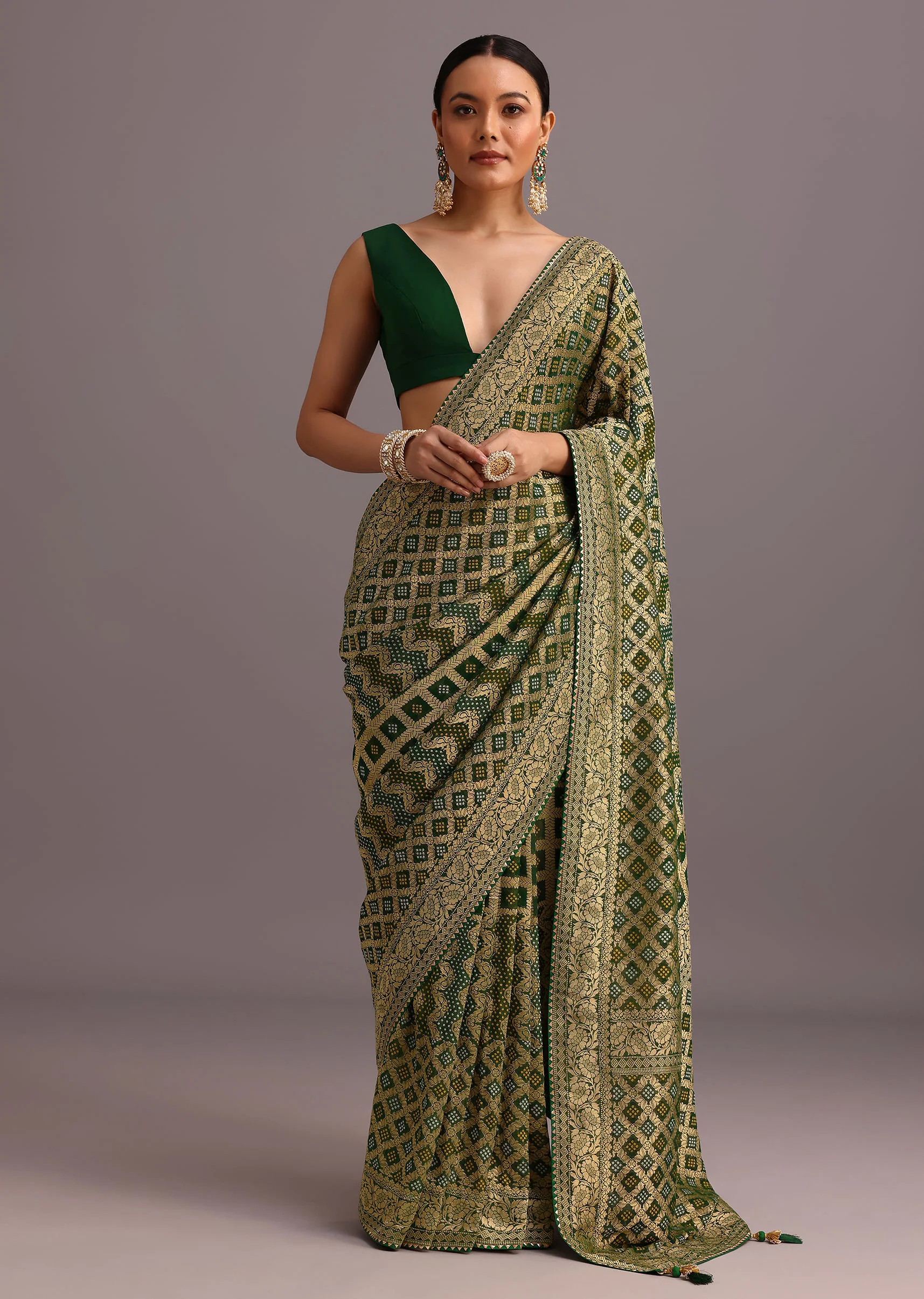 Green Khaddi Georgette Bandhani Saree With Zari Jaal Motif Weave - Image 4