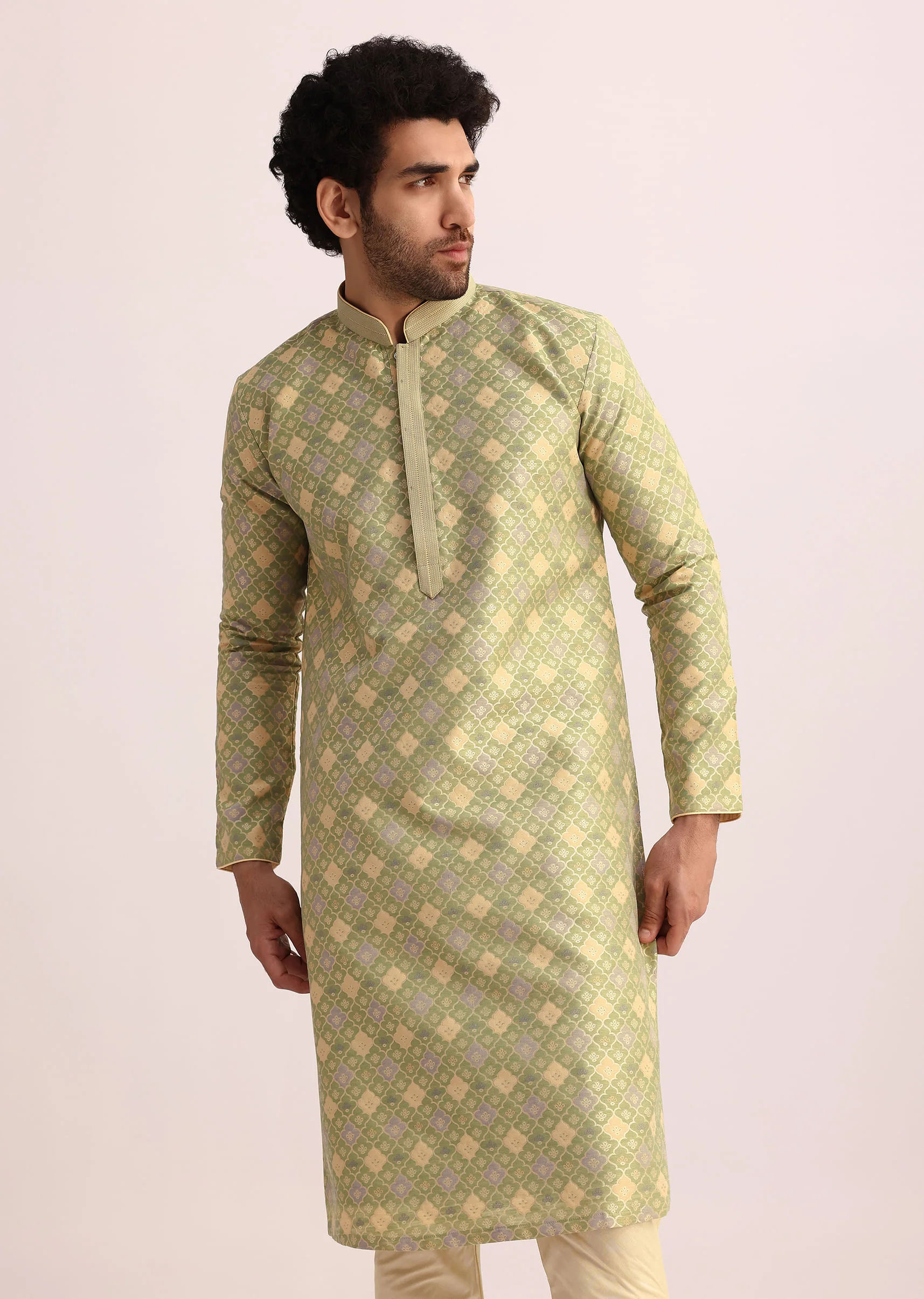 Green Kurta Set With Foil Print - Image 3