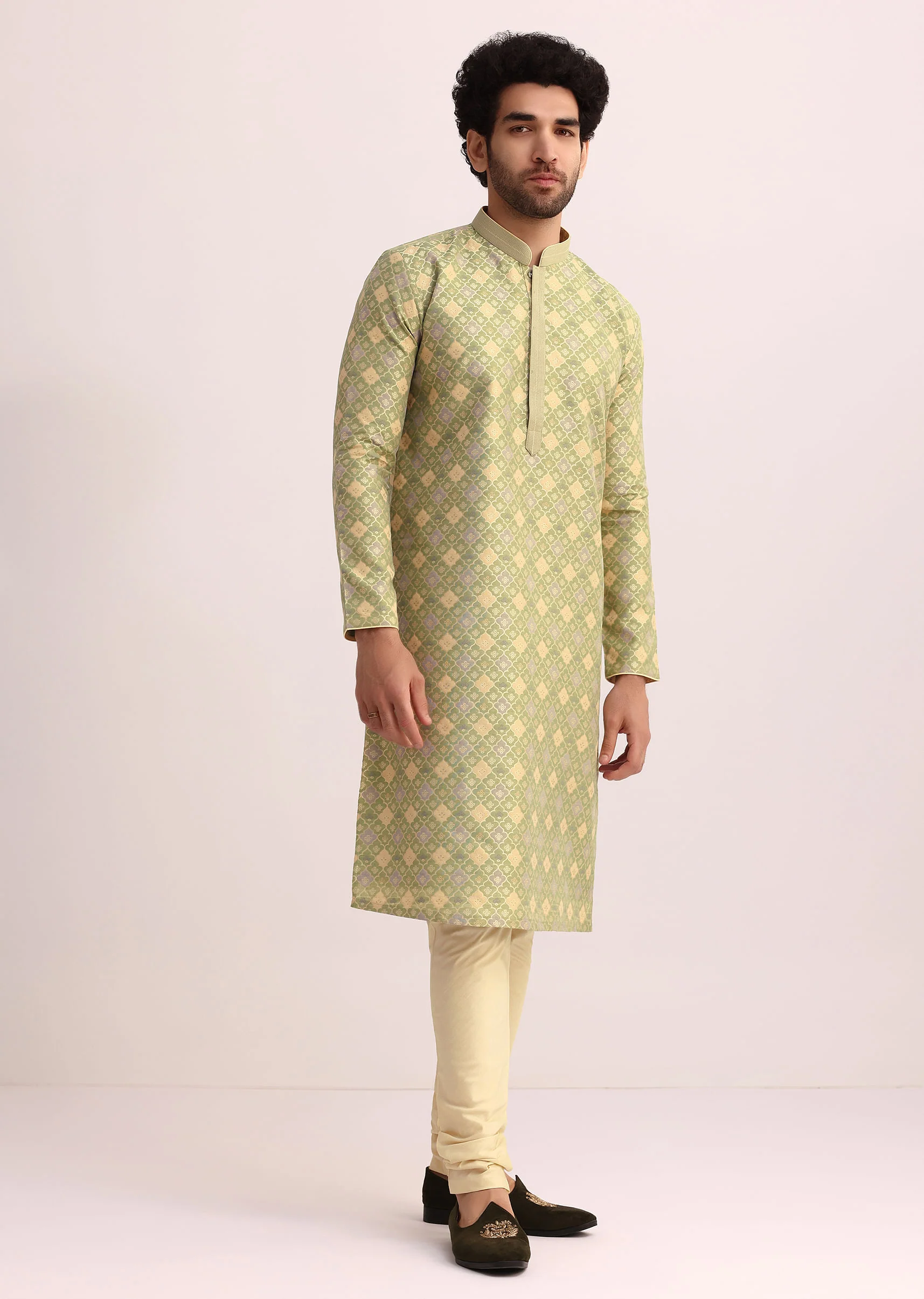 Green Kurta Set With Foil Print - Image 4