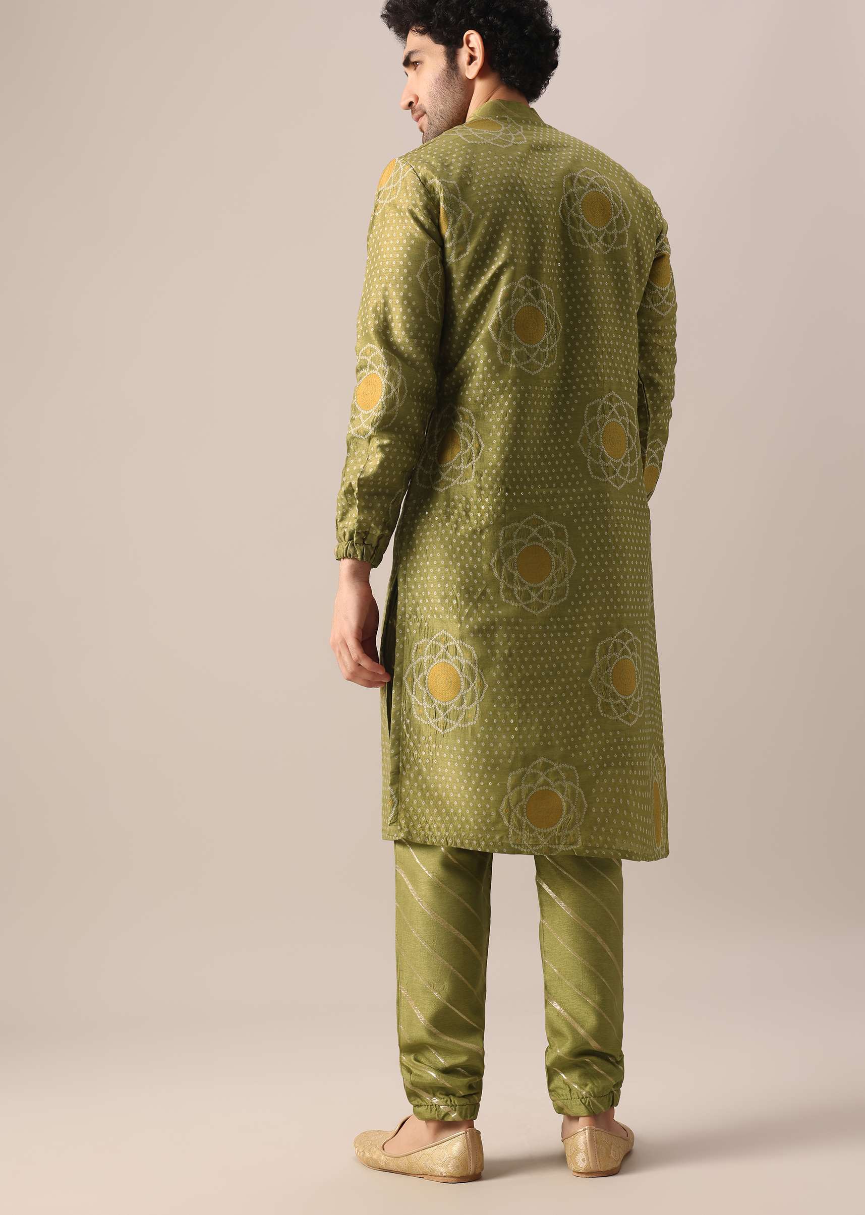Green Printed Kurta Set In Brocade - Image 5