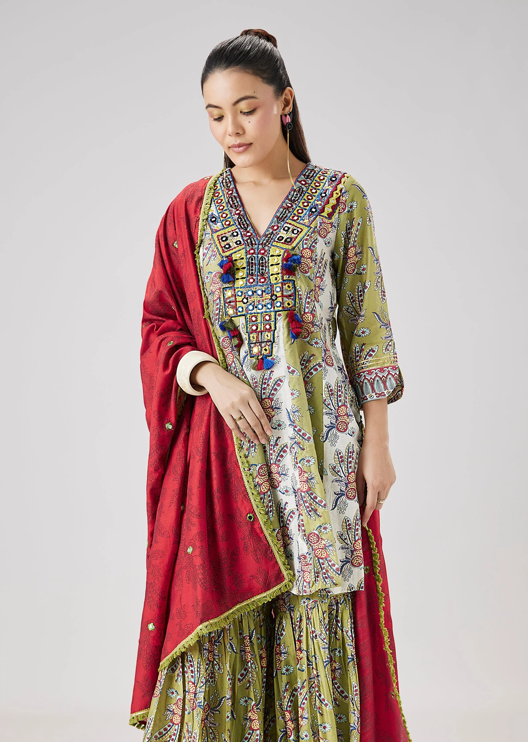 Green Printed Sharara Set With Dupatta - Image 4