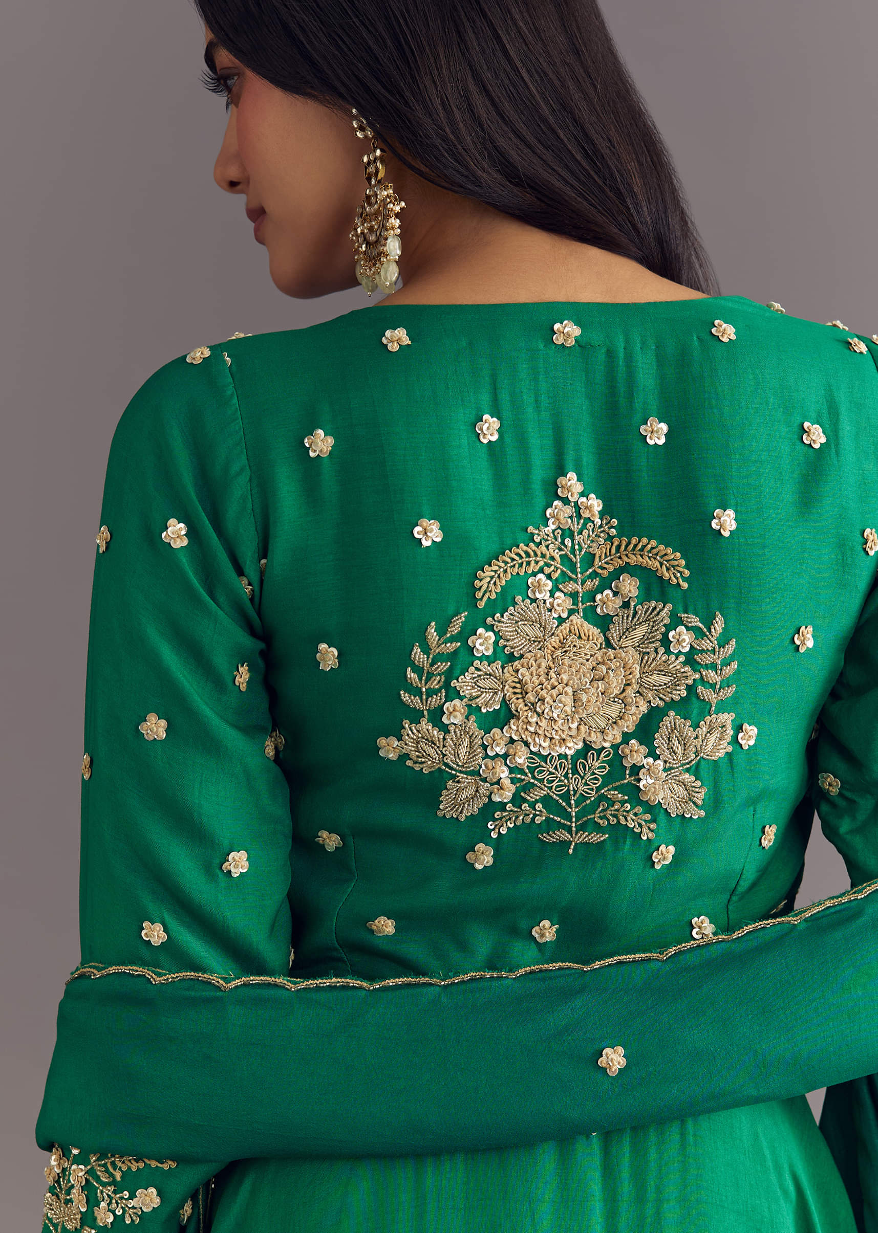 Green Russian Silk Front Slit Kurta Dupatta Set With Beaded Embroidery - Image 4