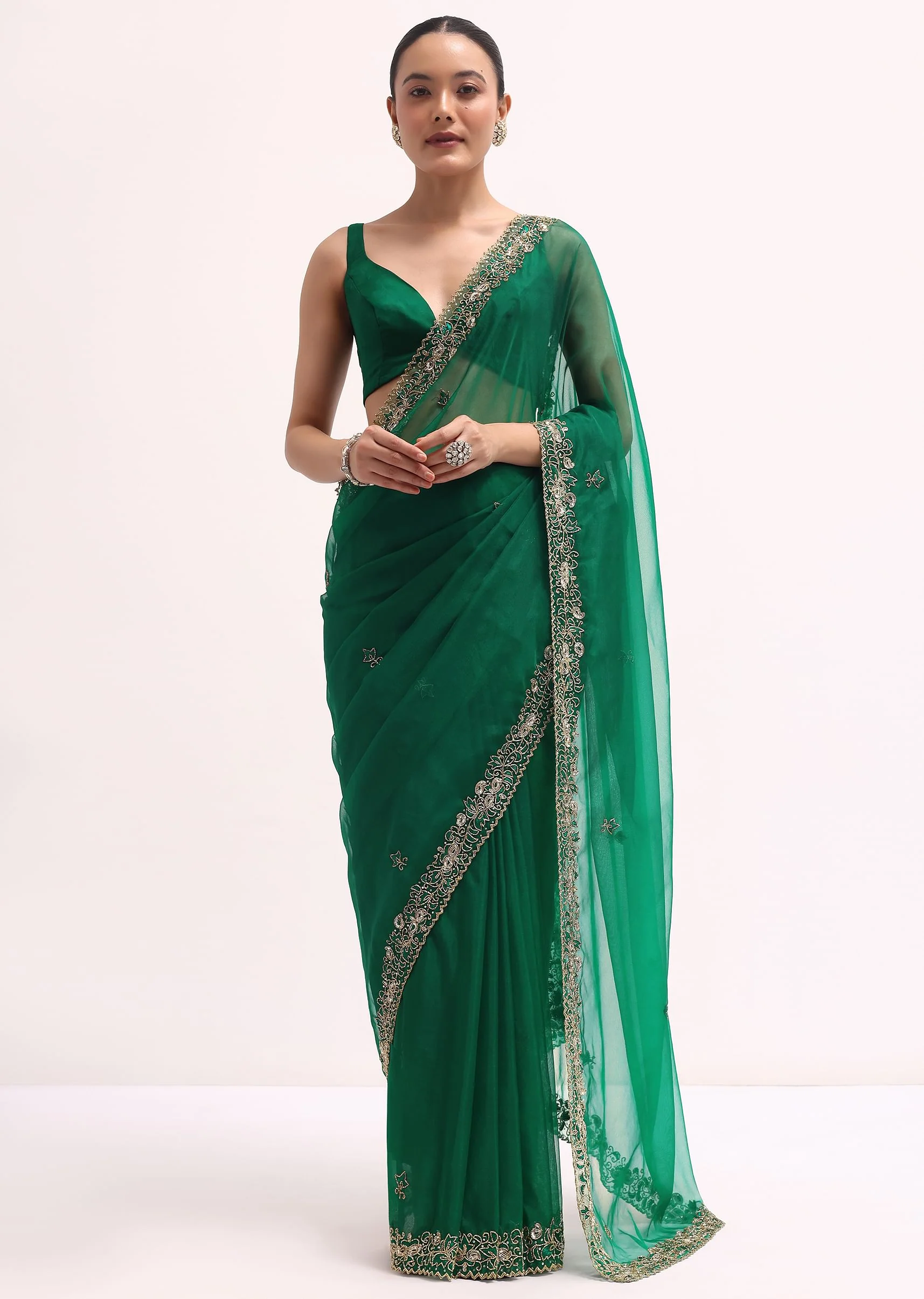 Green Scallop Border Organza Saree With Unstitched Blouse - Image 2