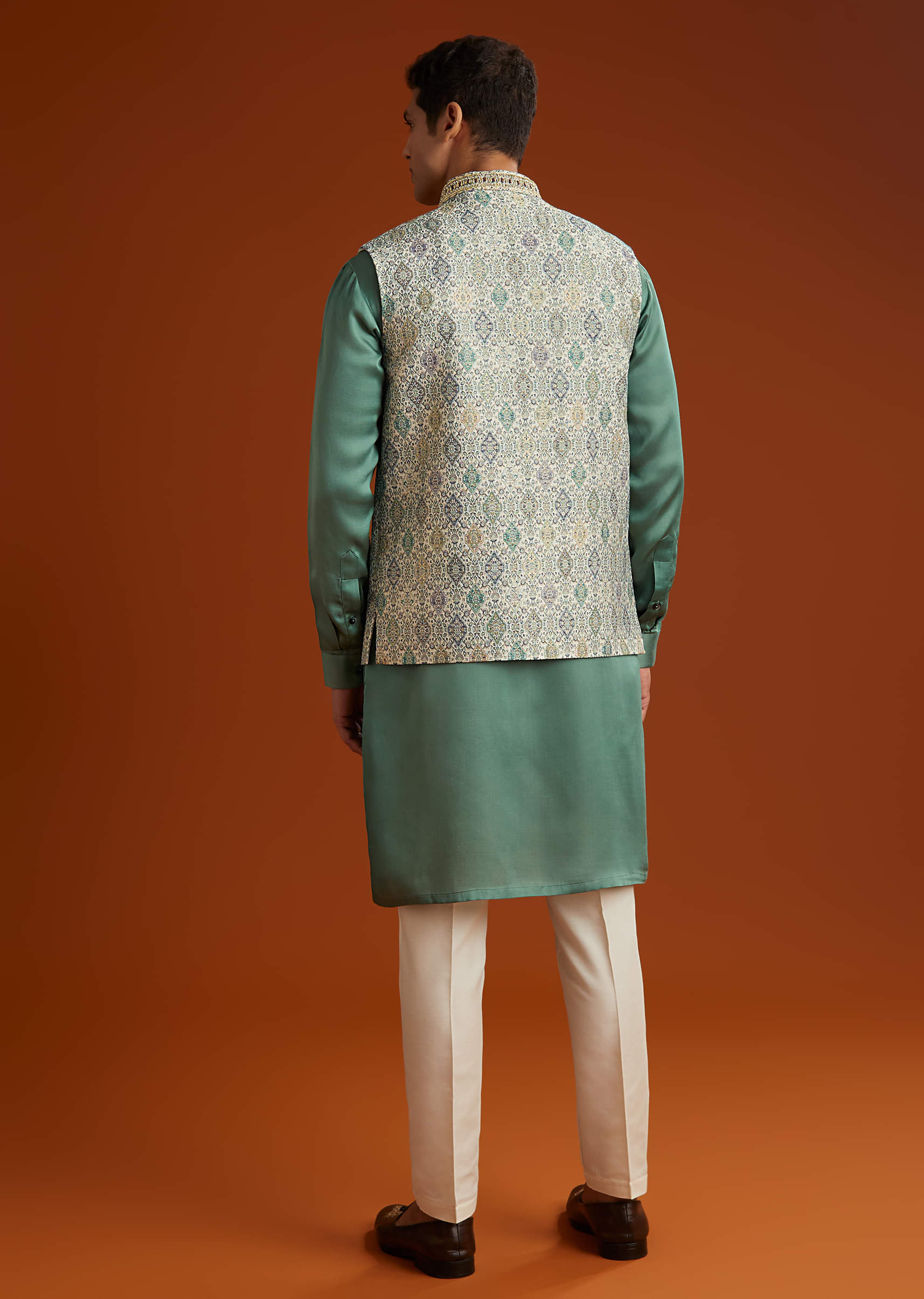 Green Silk Kurta Jacket Set For Men With Geometric Jaal Print - Image 5