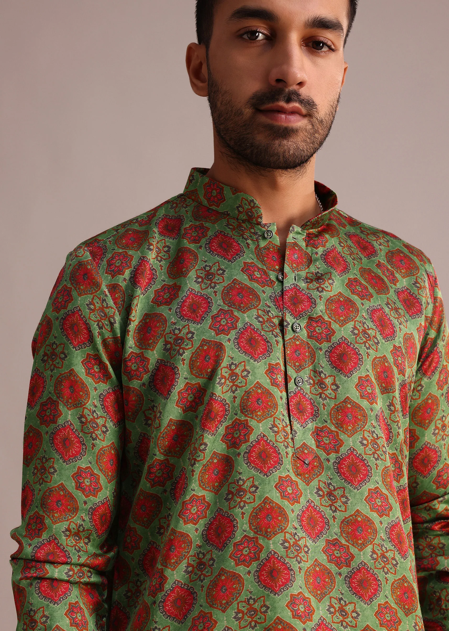 Green Symmetrical Printed Kurta - Image 2